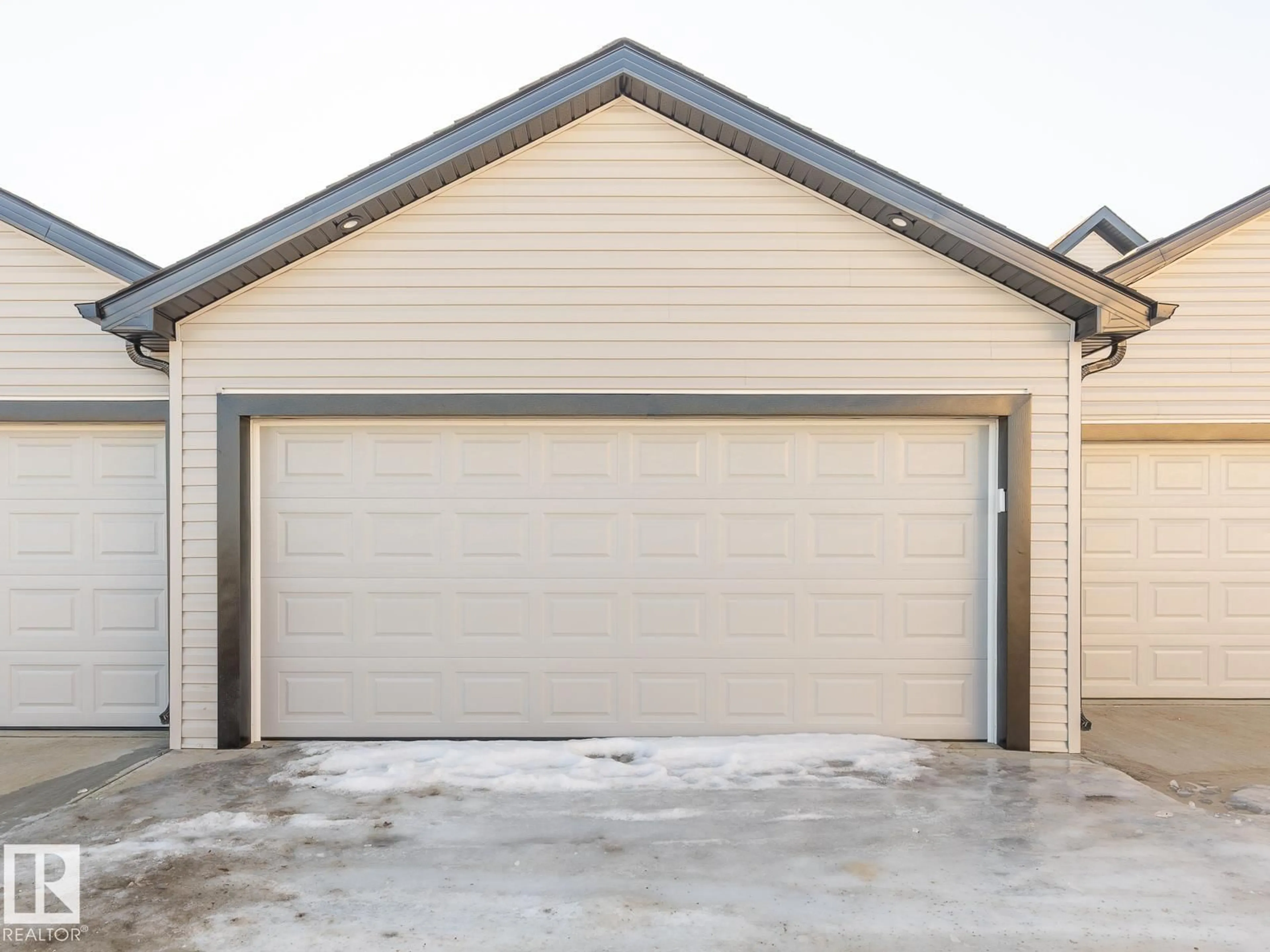 Indoor garage for N - 90 DANSEREAU WY, Beaumont Alberta T4X3E2