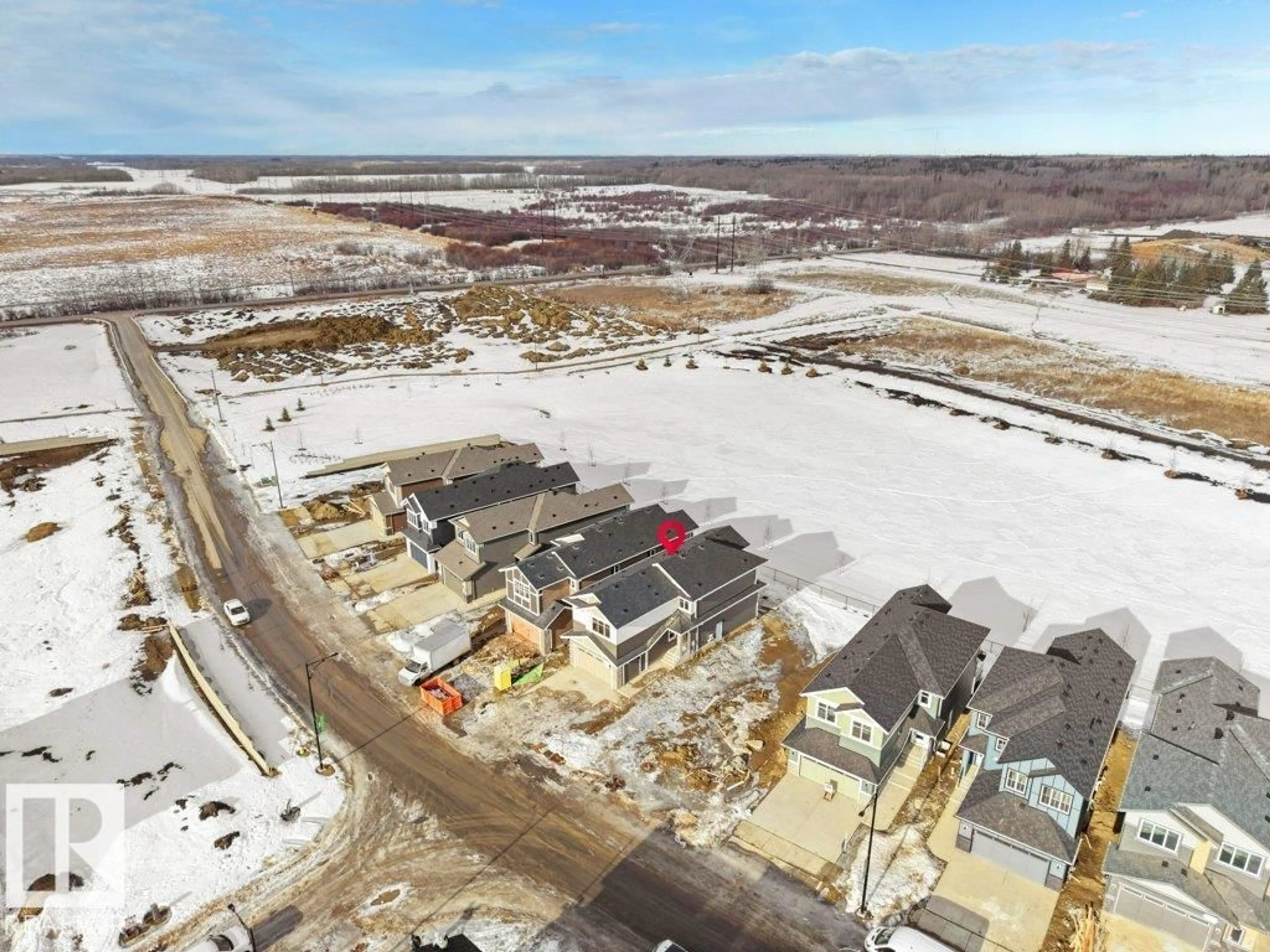 A pic from outside/outdoor area/front of a property/back of a property/a pic from drone, street for NW - 226 EDGEMONT GREEN GR, Edmonton Alberta T6M3J6