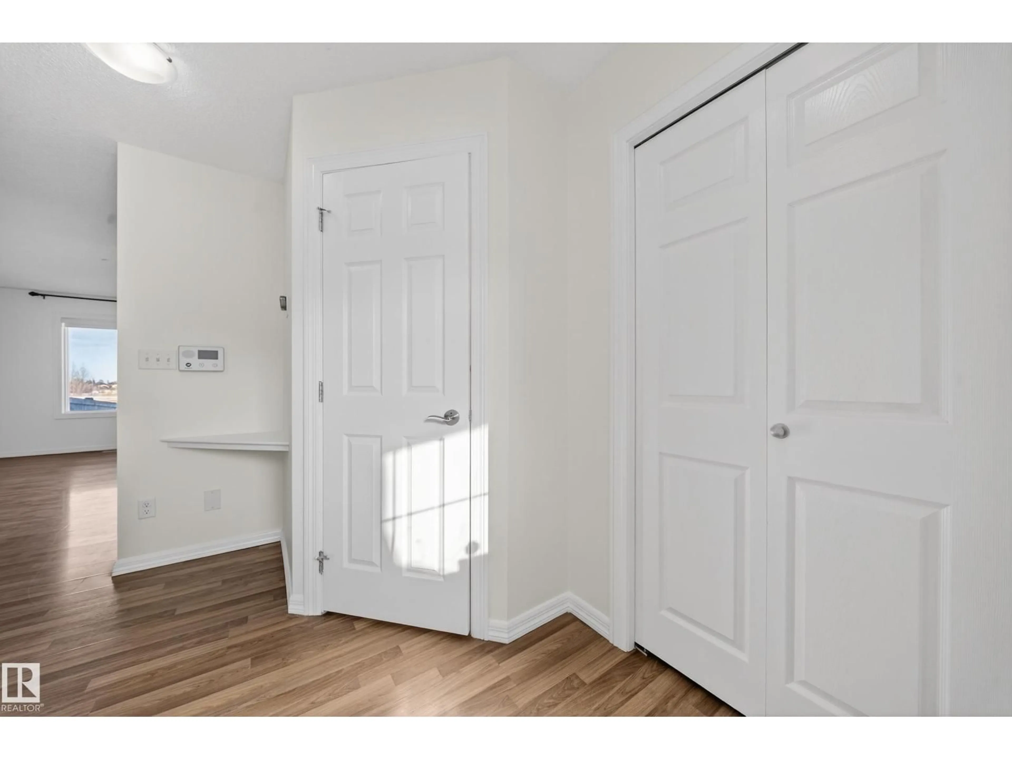 Unknown for SW - 5212 1A AV, Edmonton Alberta T6X0X1