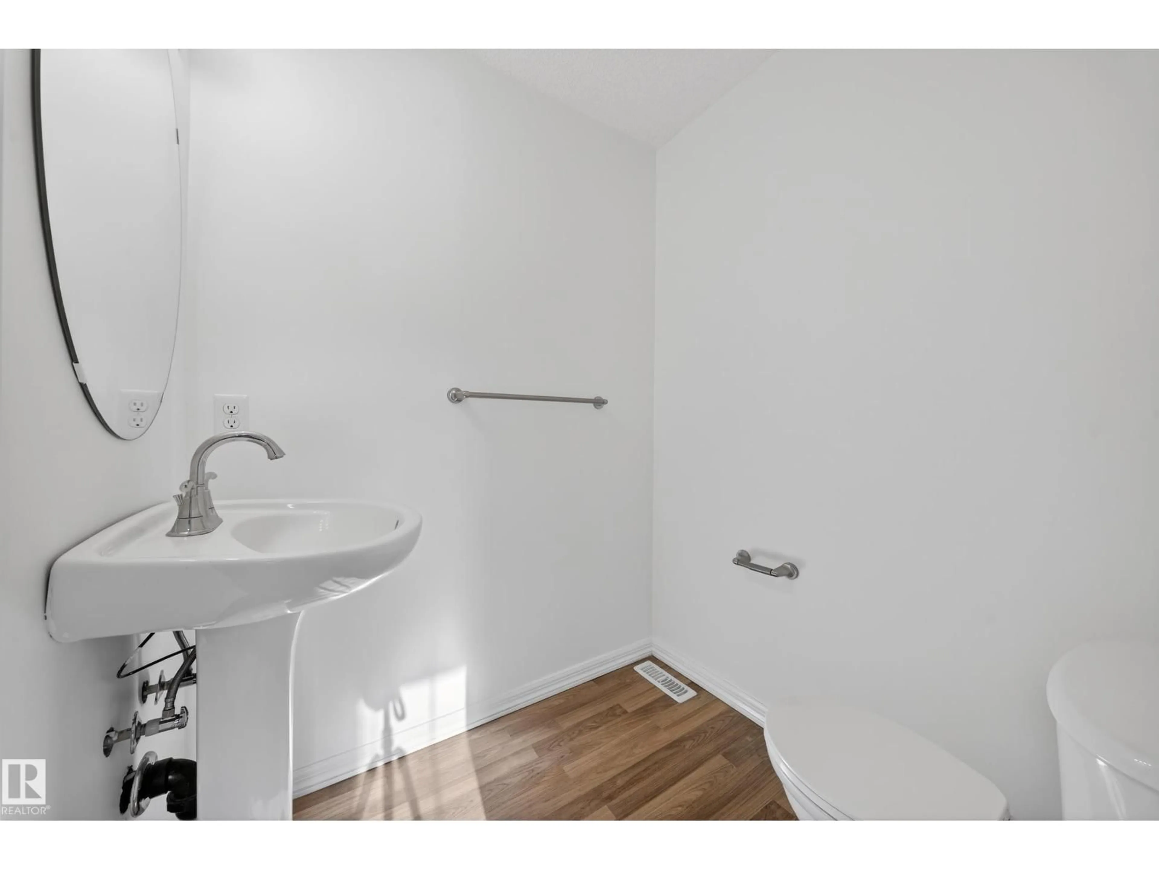 Unknown for SW - 5212 1A AV, Edmonton Alberta T6X0X1