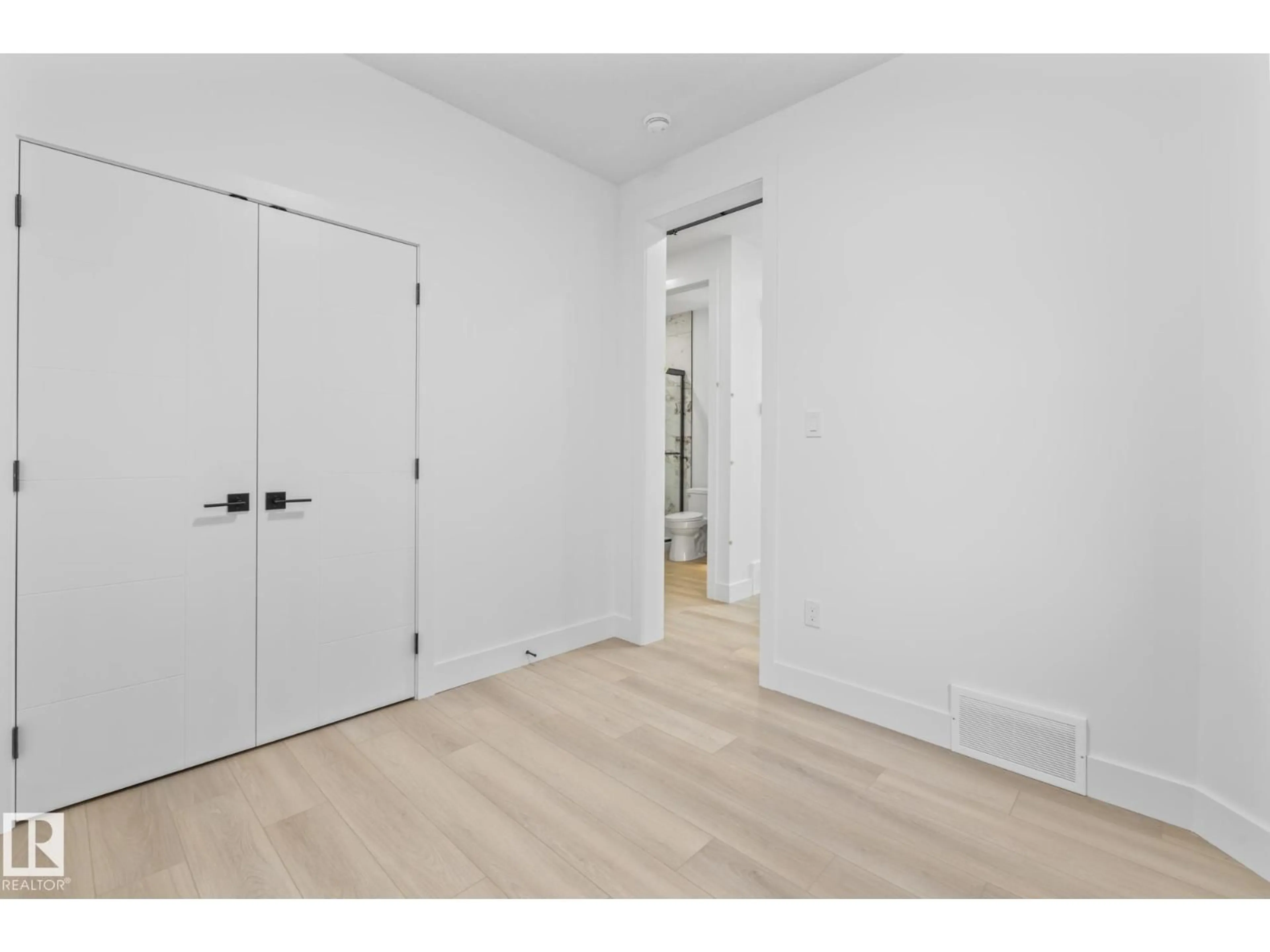 Unknown for 26 BLACKBIRD BN, Fort Saskatchewan Alberta T8L0G6