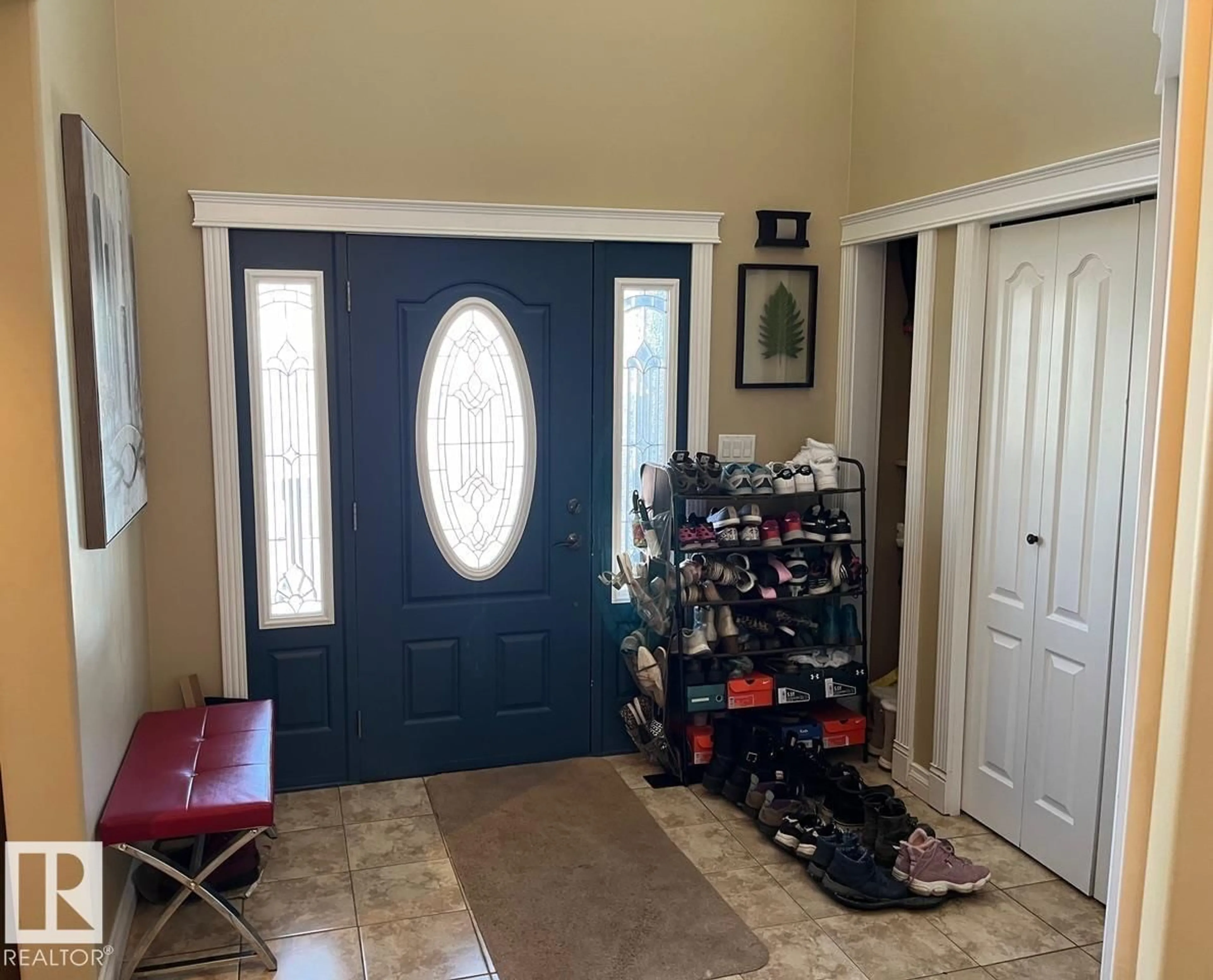 Indoor entryway for NW - 12944 119 ST, Edmonton Alberta T5E5M4