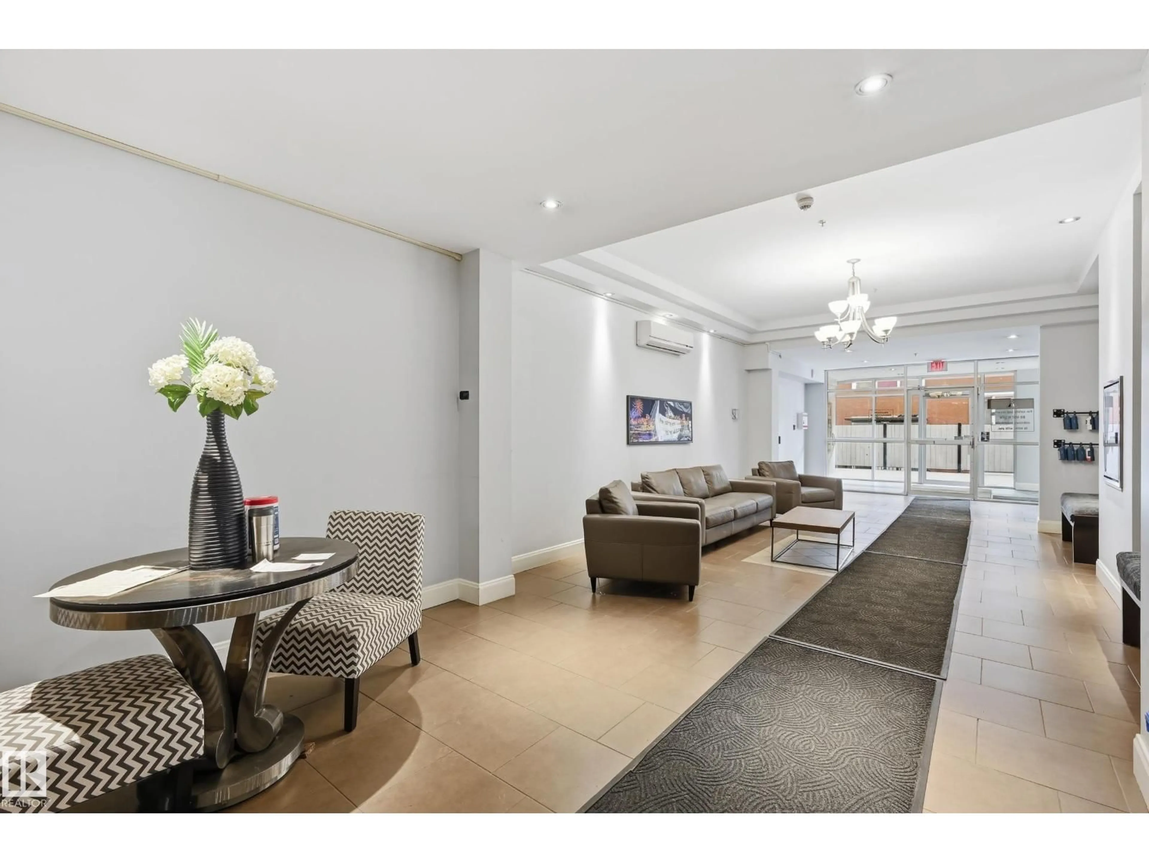 Unknown for 304 - 9819 104 ST, Edmonton Alberta T5K0Y8