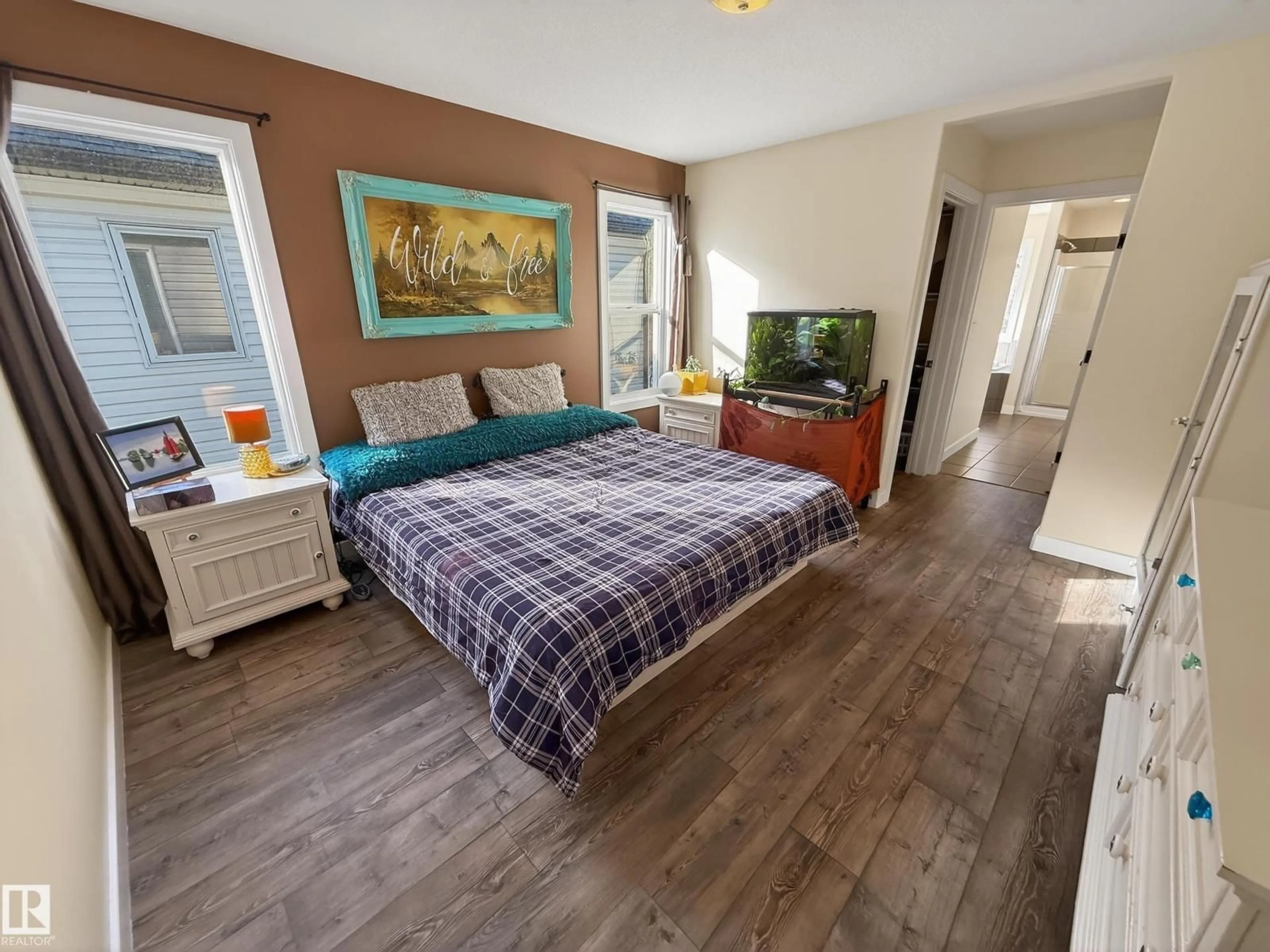 Bedroom with bed, wood/laminate floor for 519 WESTERRA BV, Stony Plain Alberta T7Z3A1