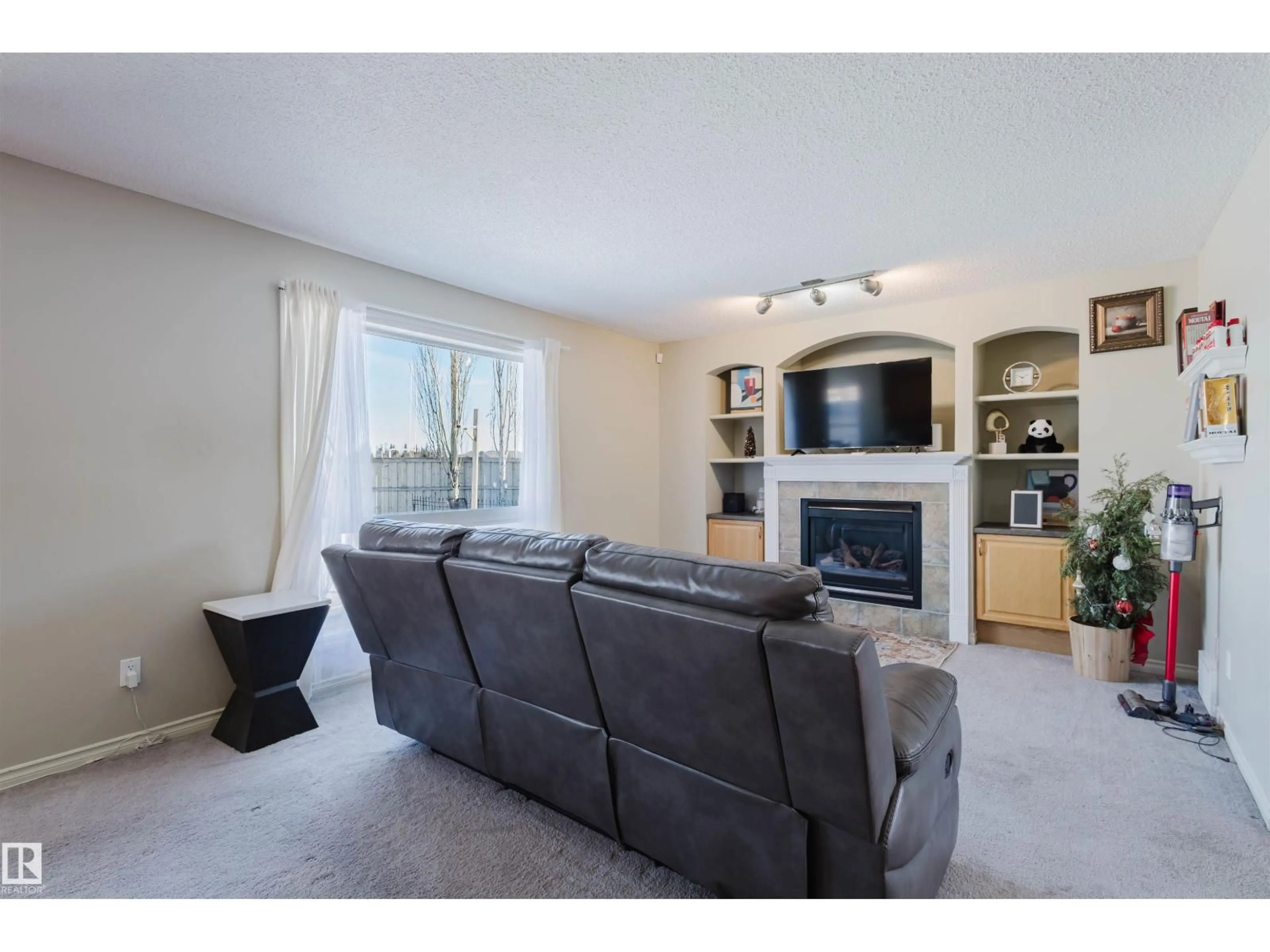 Living room with furniture, unknown for 3534 MCLEAN CR, Edmonton Alberta T6W1M3