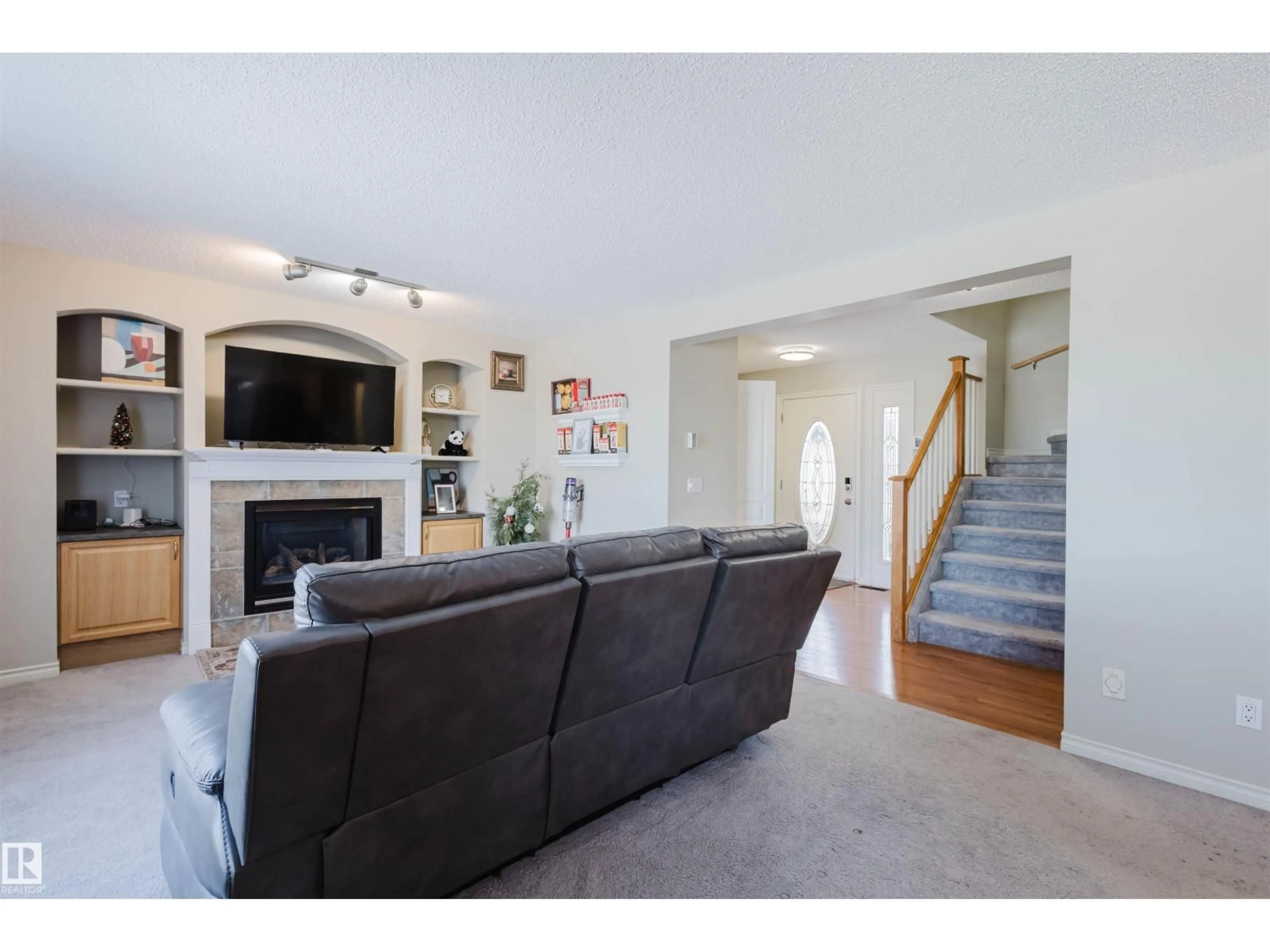 Living room with furniture, unknown for 3534 MCLEAN CR, Edmonton Alberta T6W1M3