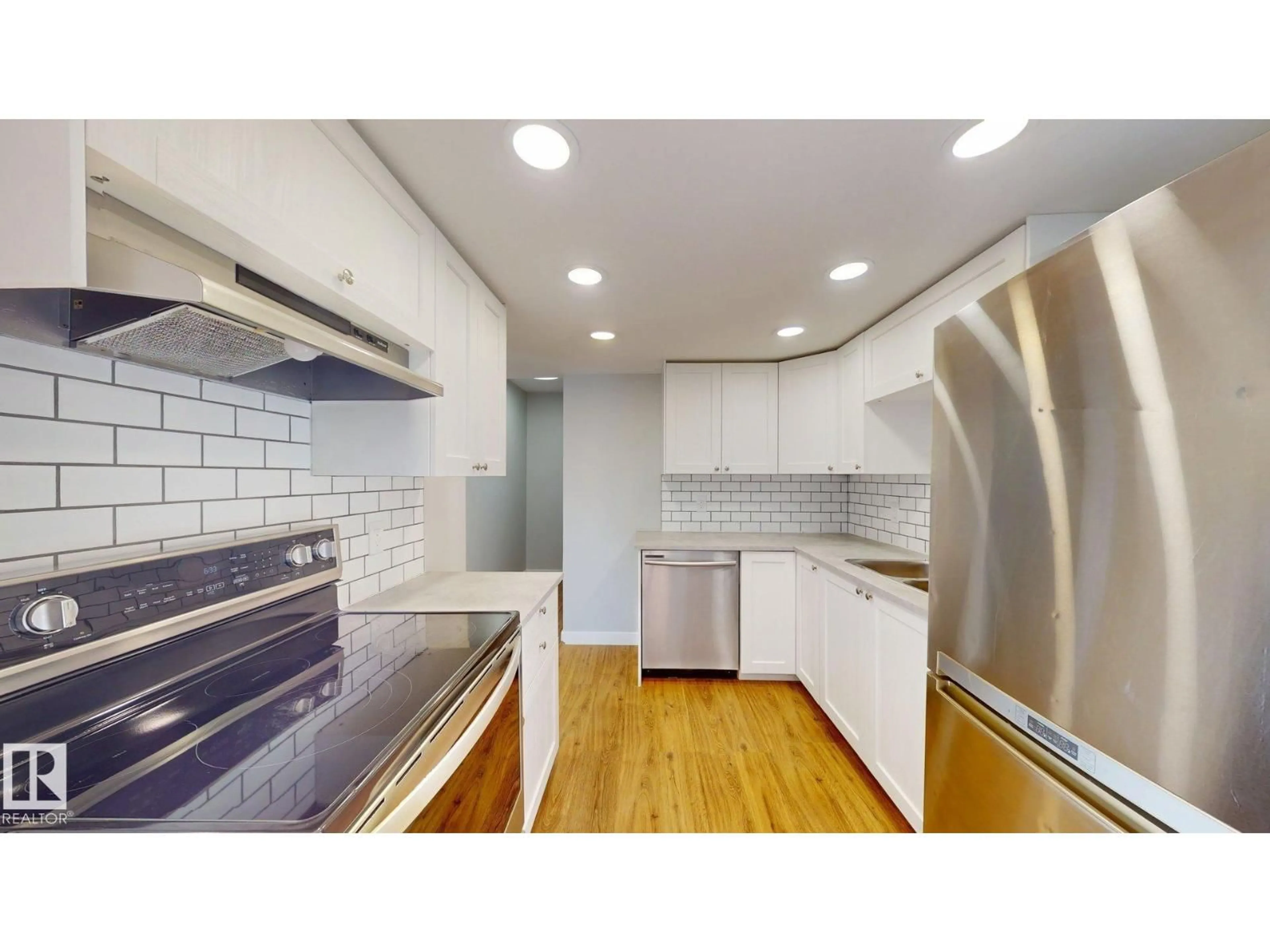 Unknown for 611 - 2908 116A AV, Edmonton Alberta T8H1S1