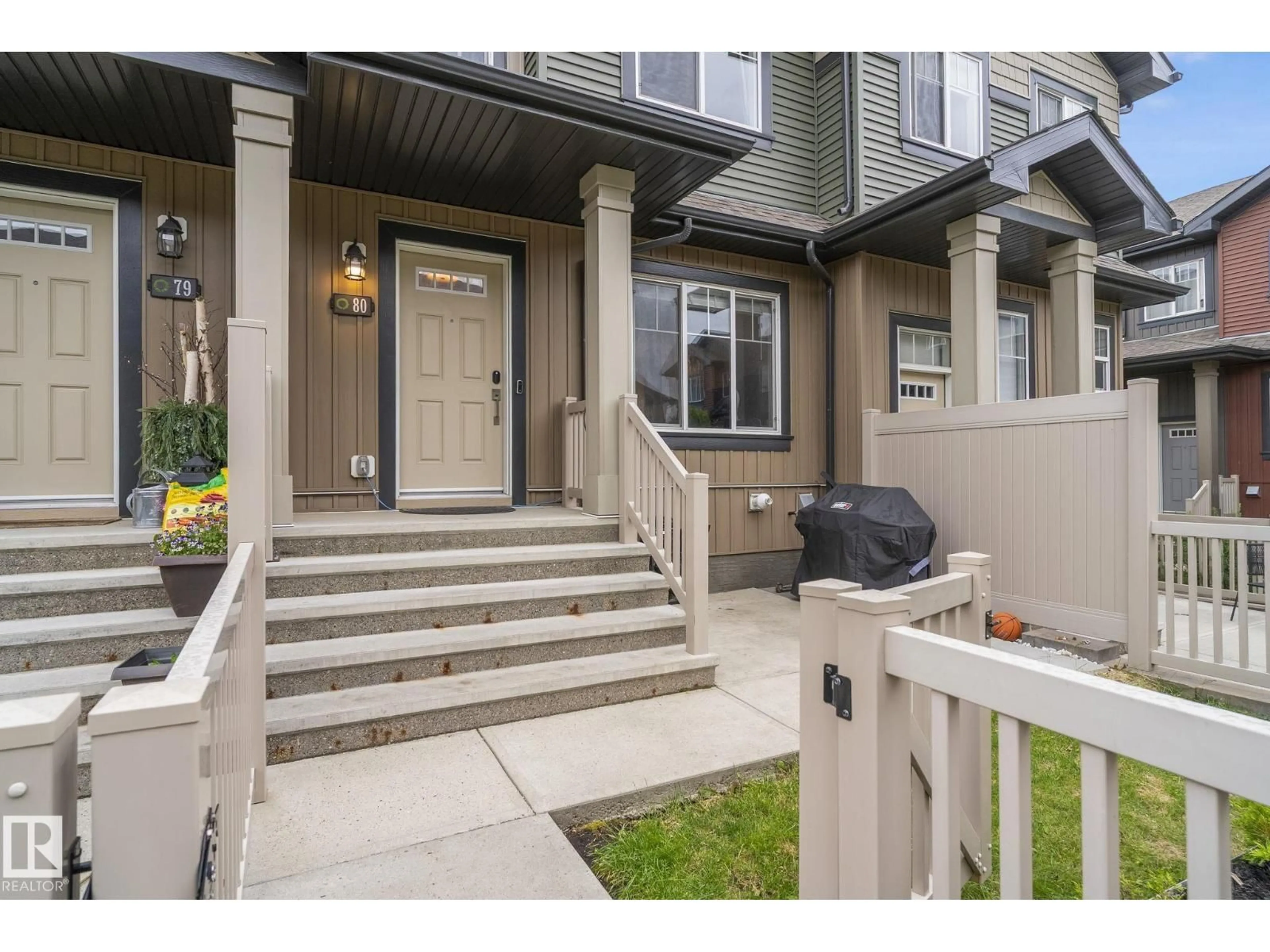 Indoor entryway for 80 - 3305 ORCHARDS LINK, Edmonton Alberta T6X2H1