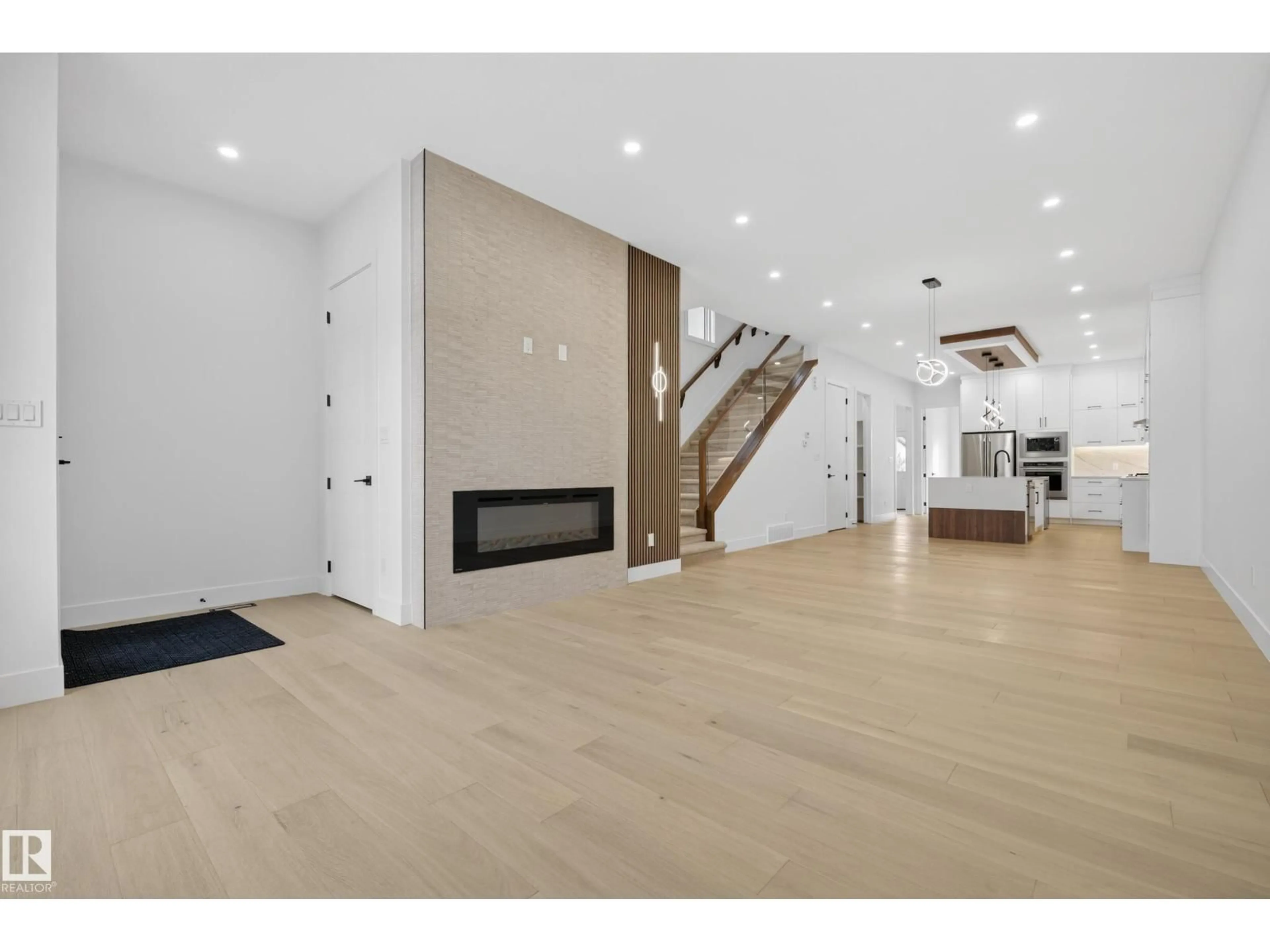 Unknown for 11611 79 NW, Edmonton Alberta T6G0P8