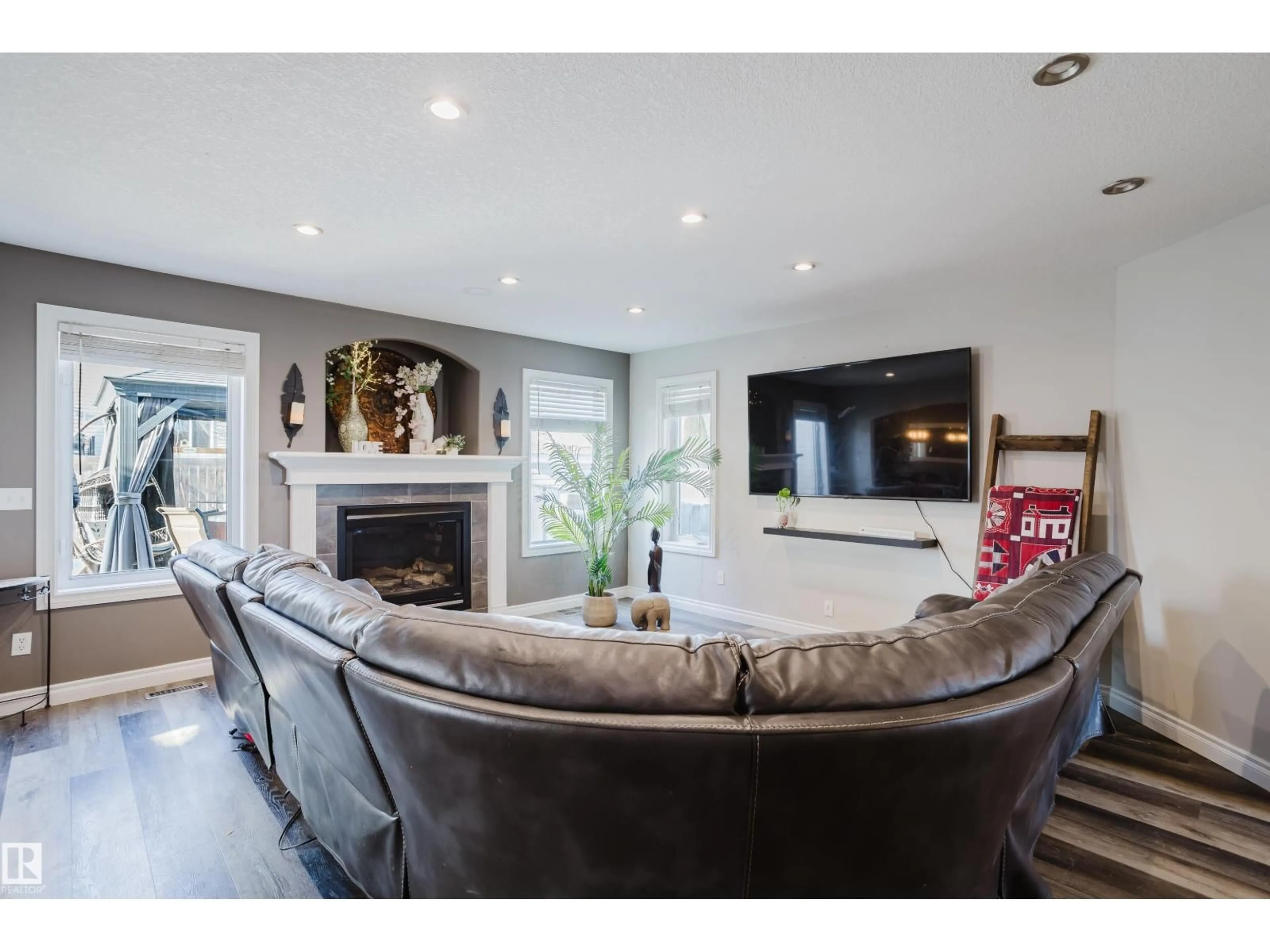 Living room with furniture, unknown for 66 GRAYRIDGE CR, Stony Plain Alberta T7Z0A1