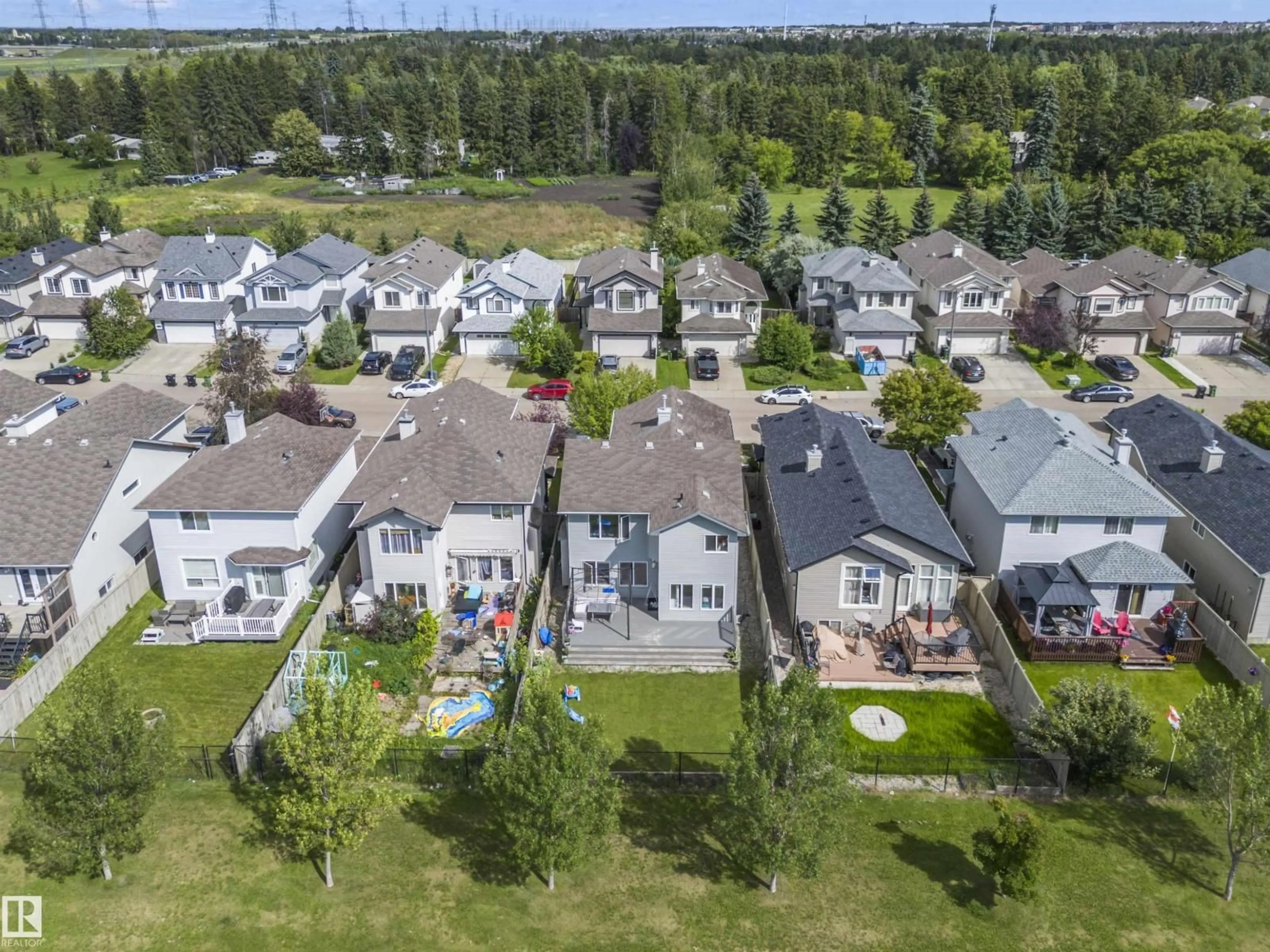 A pic from outside/outdoor area/front of a property/back of a property/a pic from drone, unknown for SW - 324 79 ST, Edmonton Alberta T6X1N1