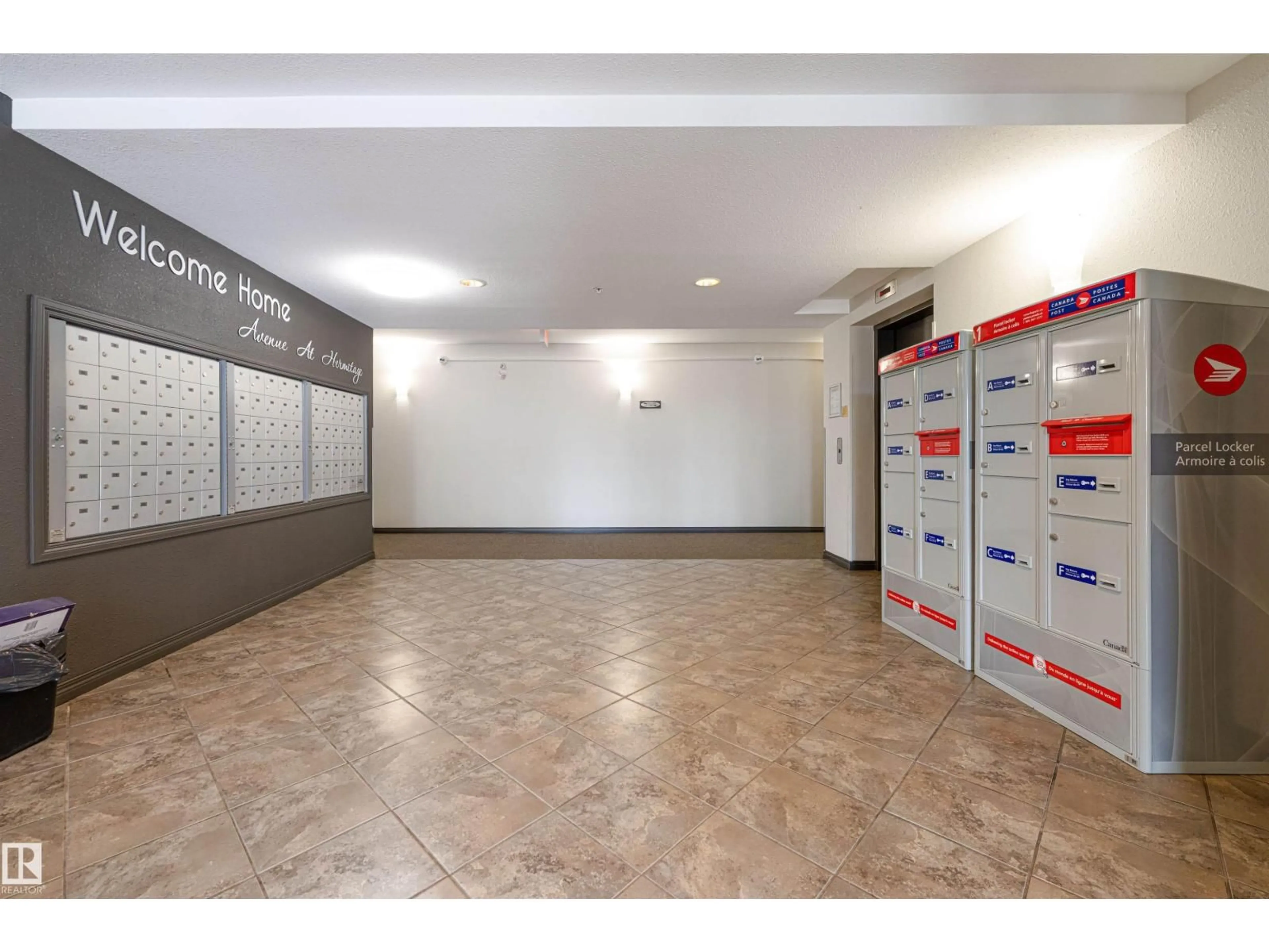 Indoor foyer for #139 - 1180 HYNDMAN RD, Edmonton Alberta T5A0P8