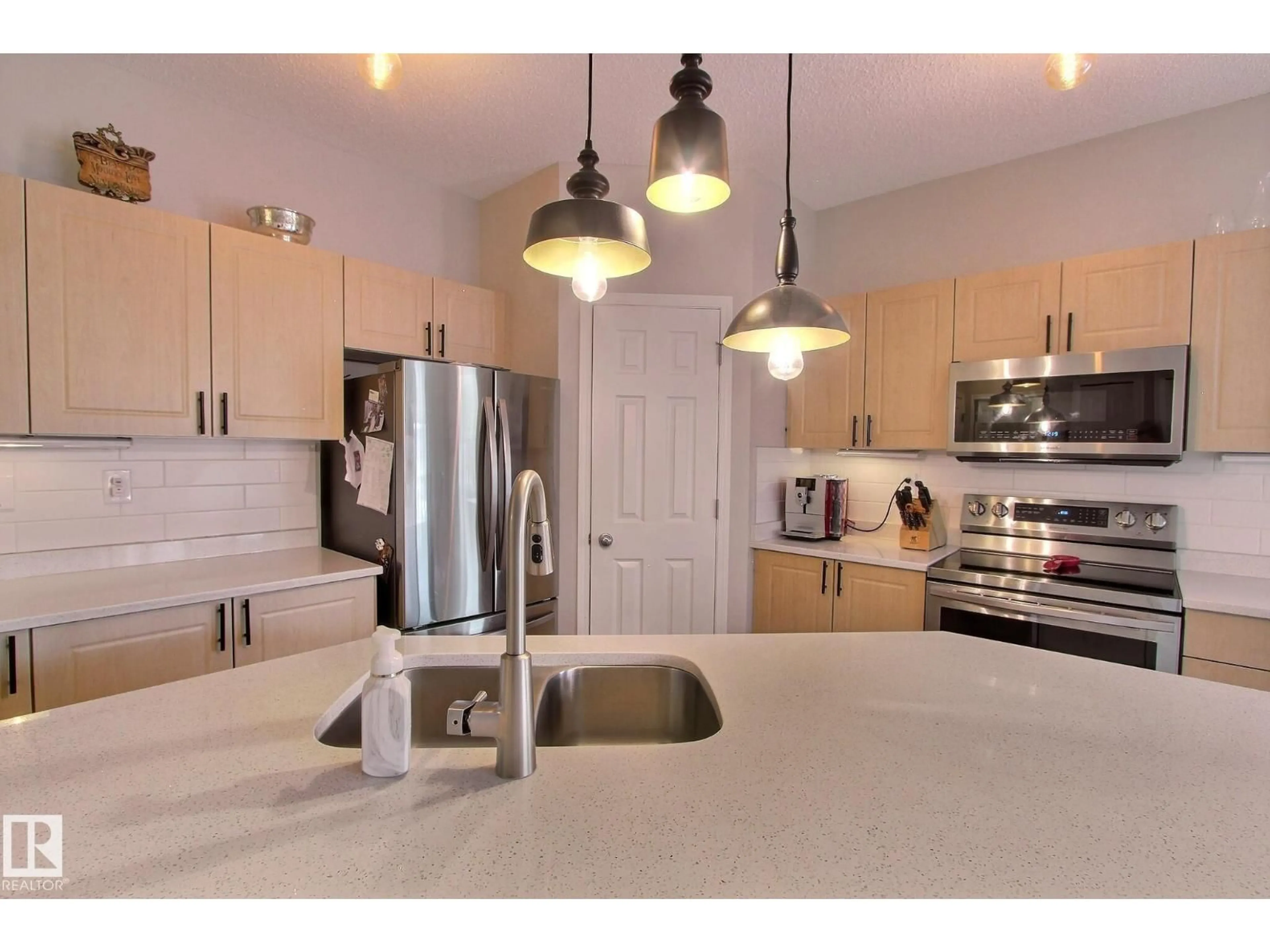 Open concept kitchen, unknown for #26 - 4821 TERWILLEGAR CM, Edmonton Alberta T6R0C5