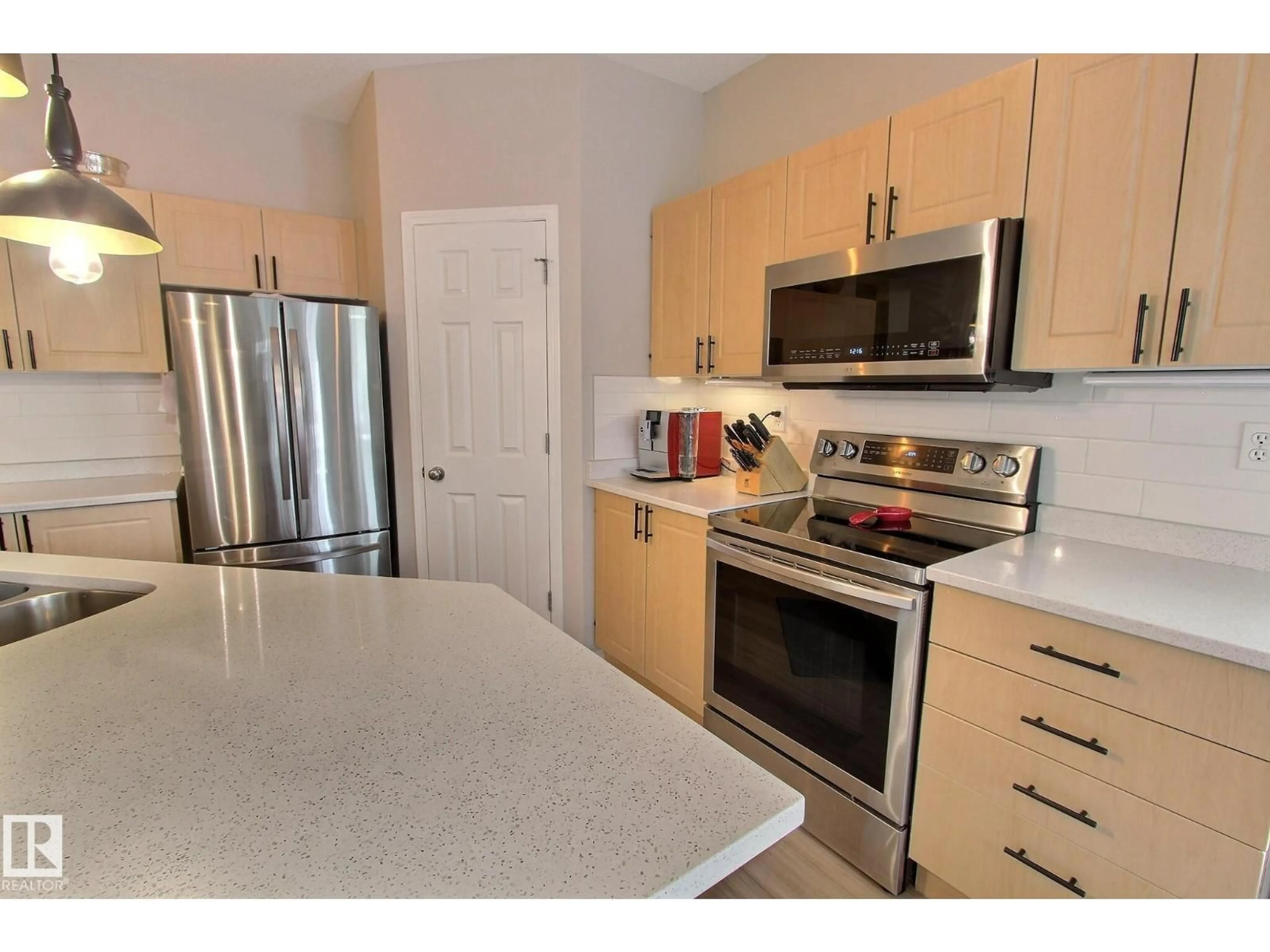 Standard kitchen, unknown for #26 - 4821 TERWILLEGAR CM, Edmonton Alberta T6R0C5