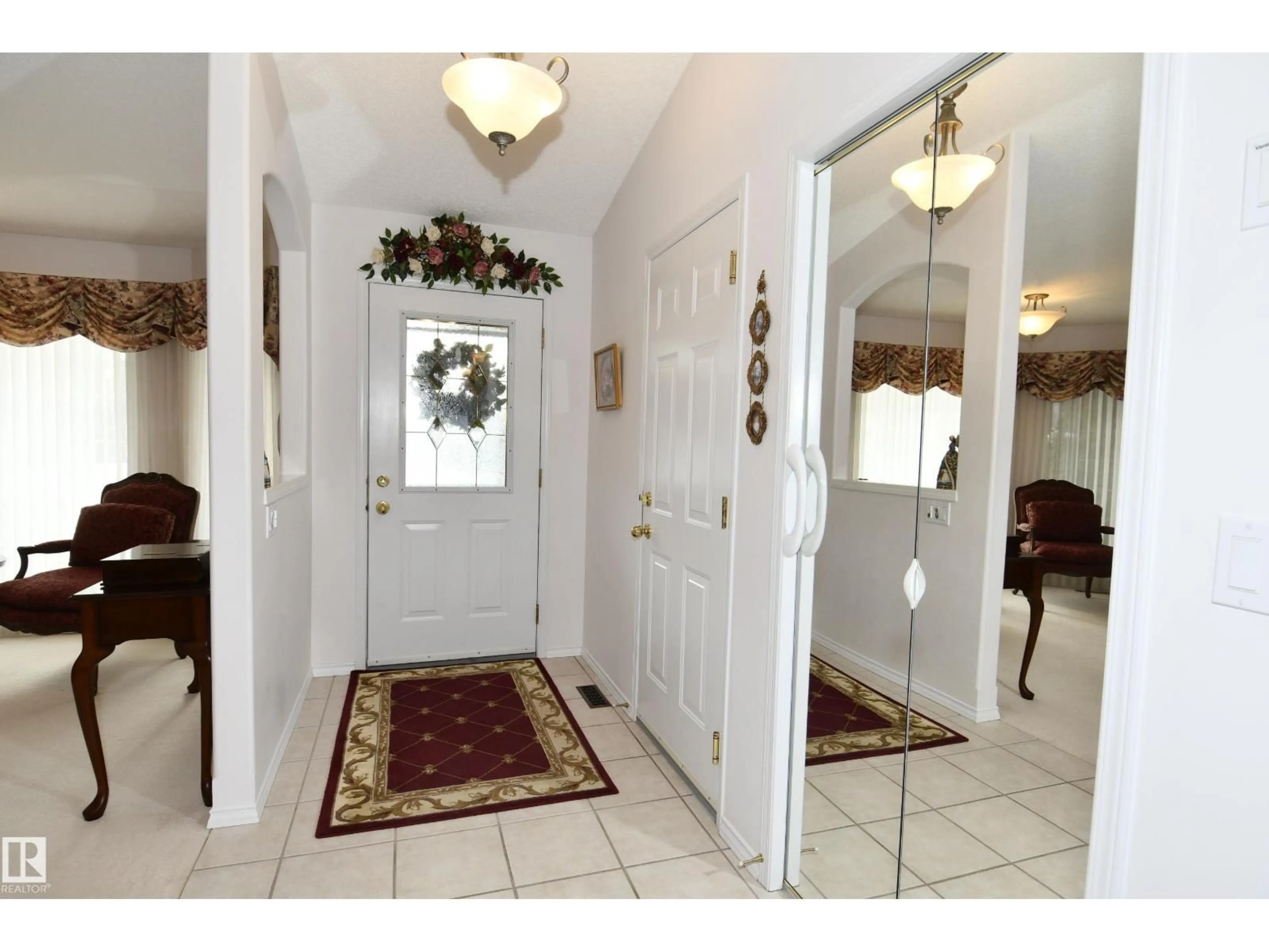 Indoor entryway for 5 - 102 BRIDGEPORT CX, Leduc Alberta T9E8K8