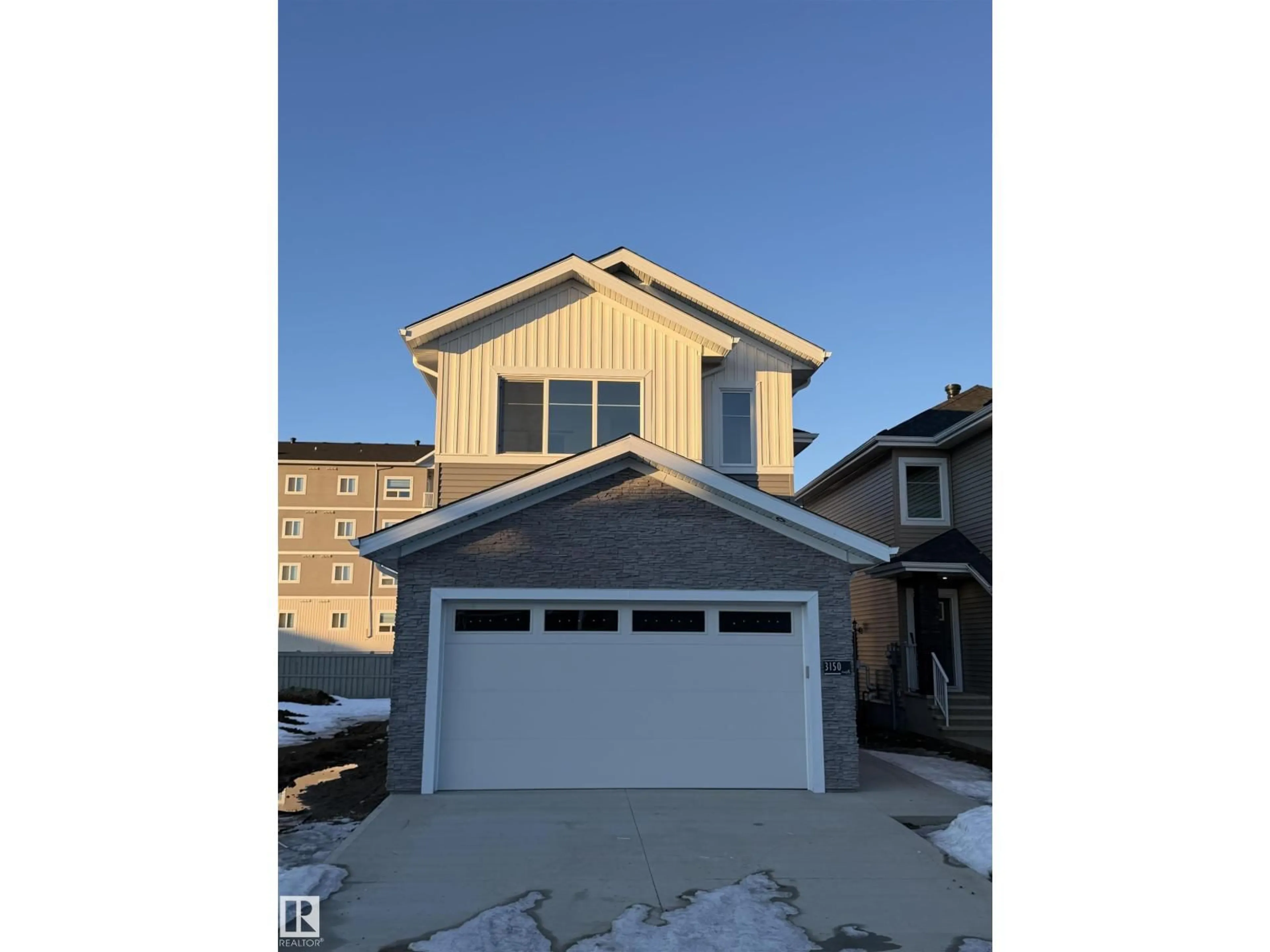 Home with vinyl exterior material, street for 3150 MAGPIE WAY, Edmonton Alberta T5S0K8