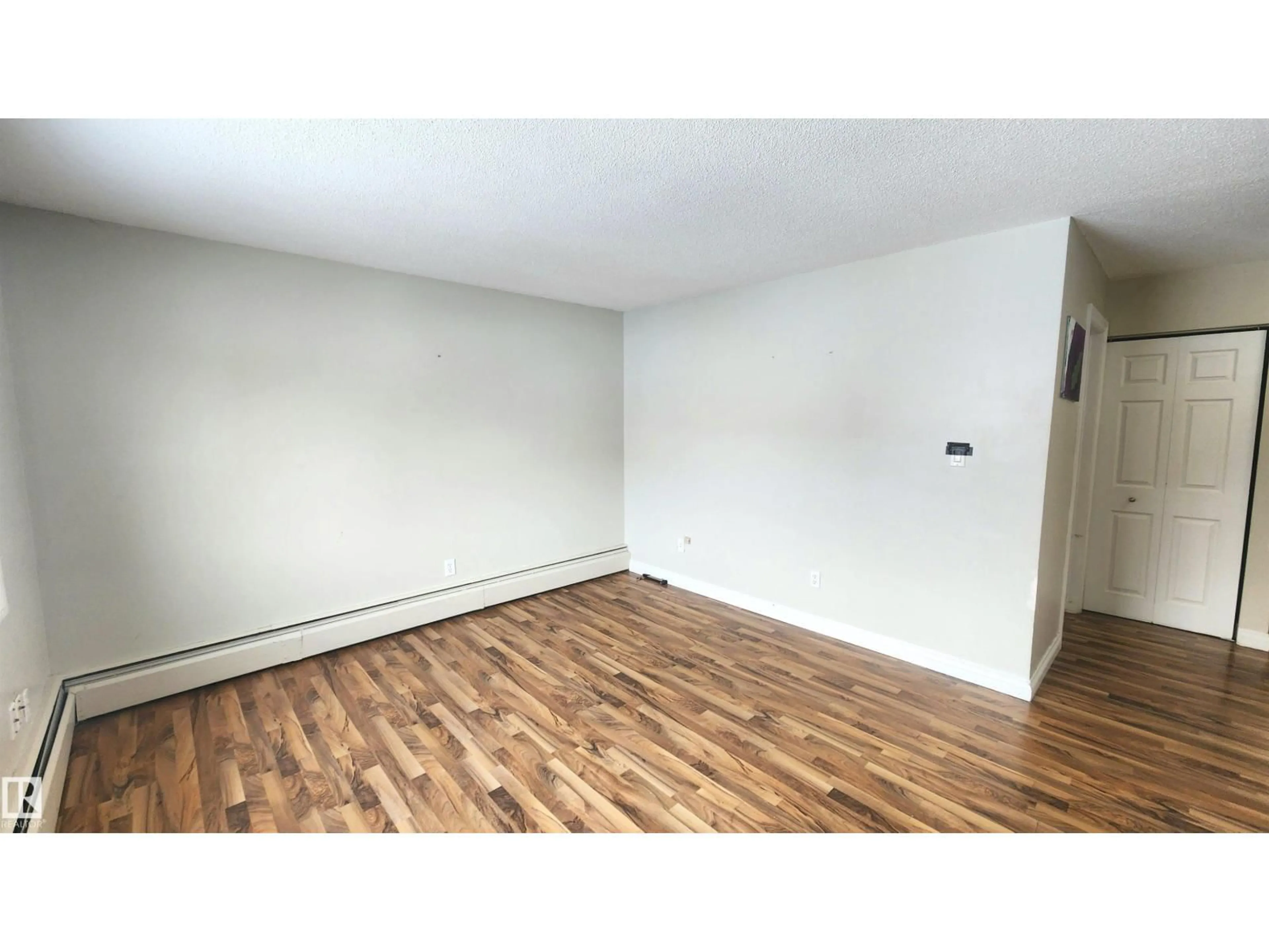 A pic of a room for #203 - 12223 82 ST, Edmonton Alberta T5B2W9