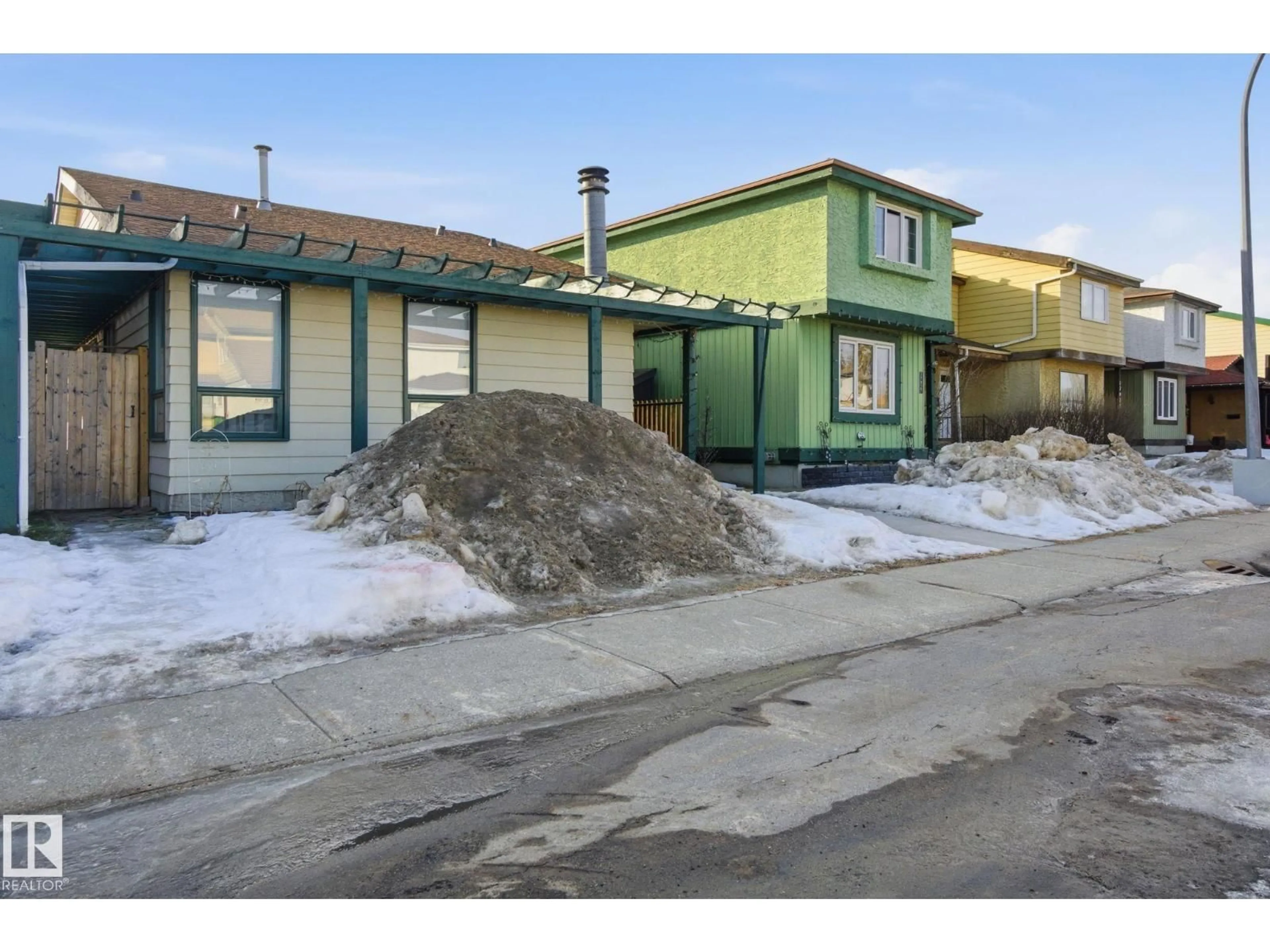 Unknown for 17923 77 AV NW, Edmonton Alberta T5T2S1