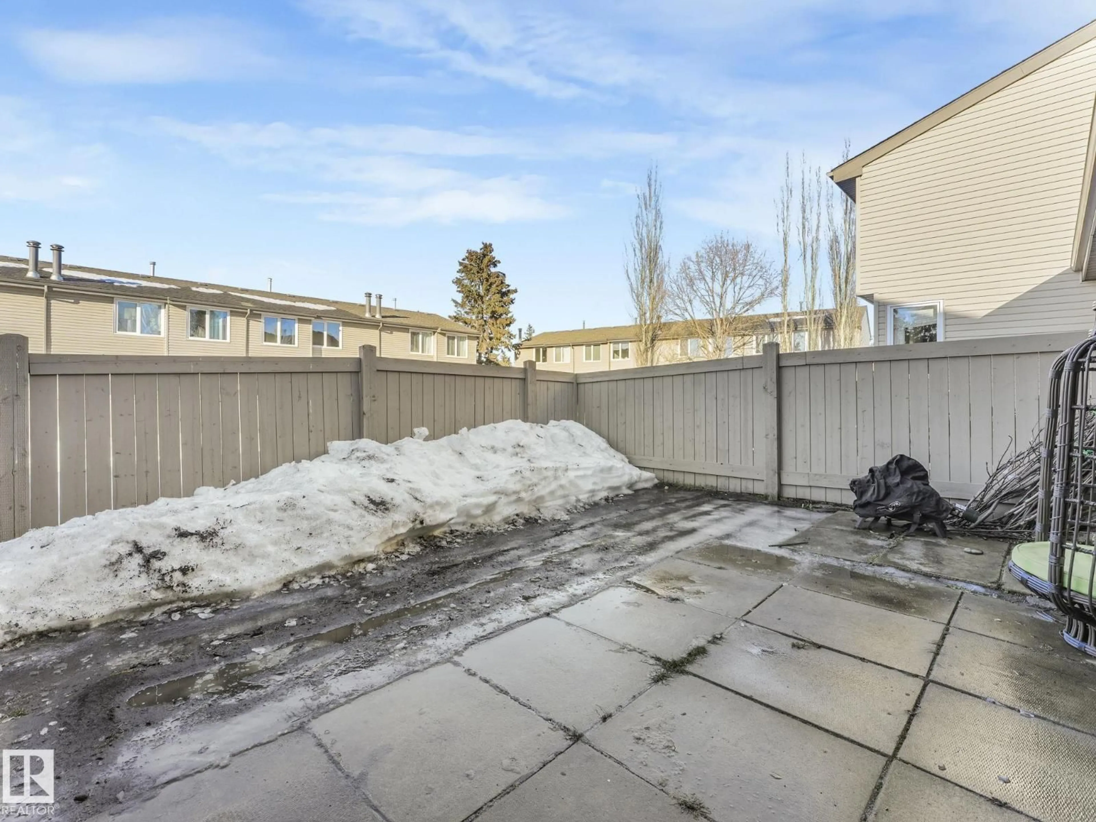 Patio, street for 64 AKINSDALE GD, St. Albert Alberta T8N2W9