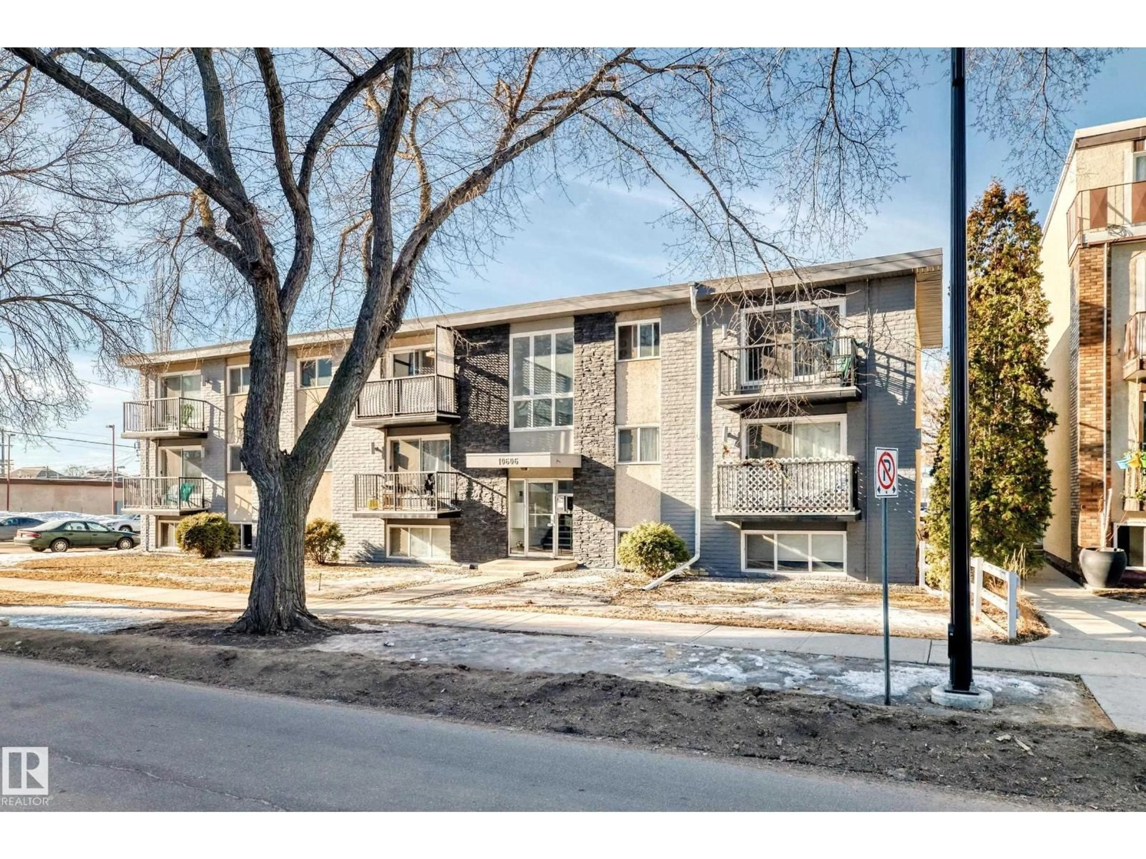 Unknown for #302 - 10606 123 ST, Edmonton Alberta T5N1P2