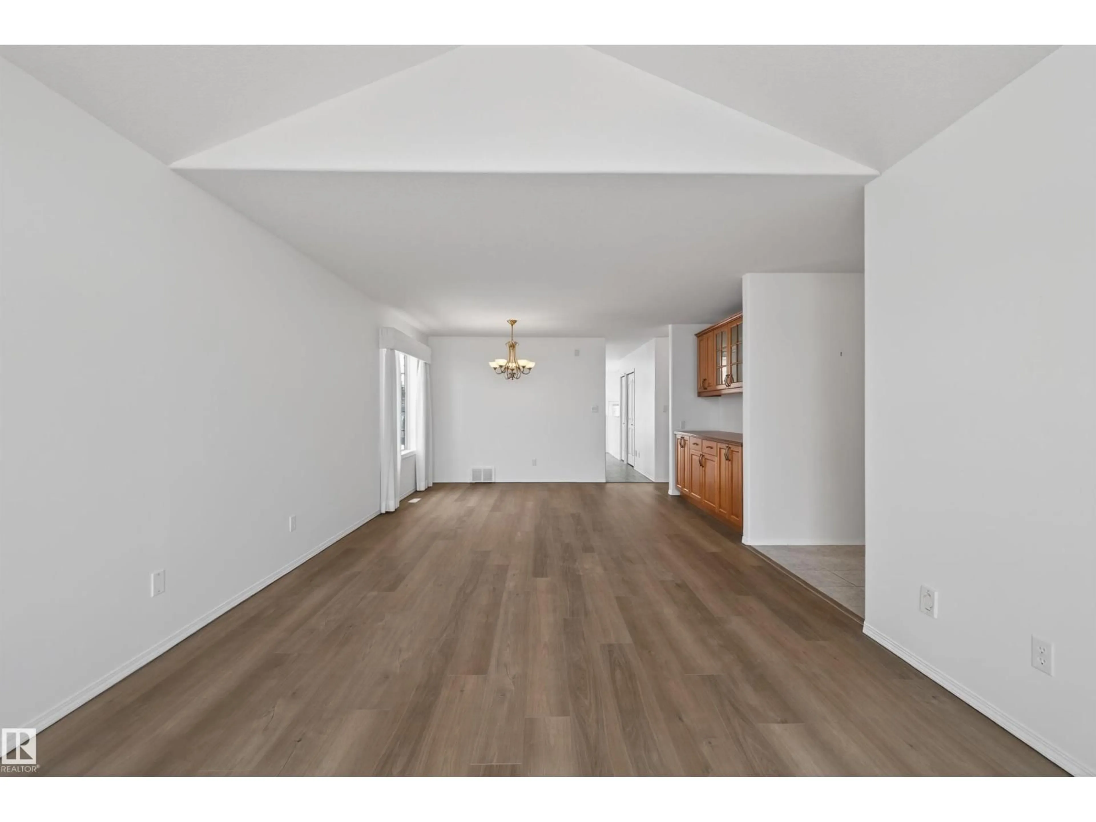 Unknown for 58 FOXBORO GROVE, Sherwood Park Alberta T8A6K6