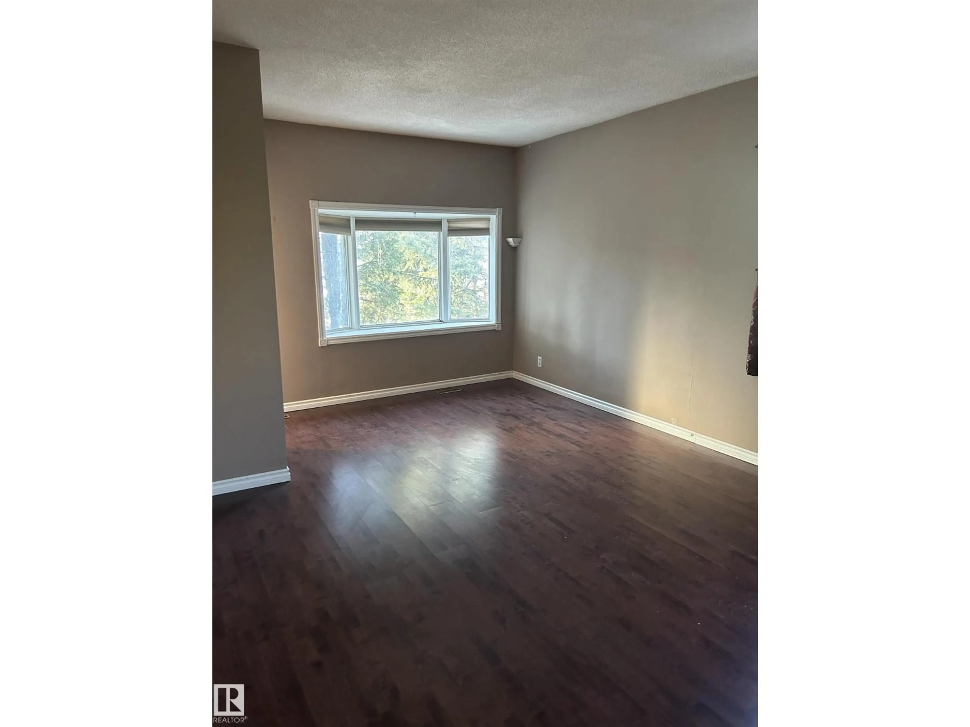 A pic of a room for NW - 11243 125 STREET, Edmonton Alberta T5M0M6