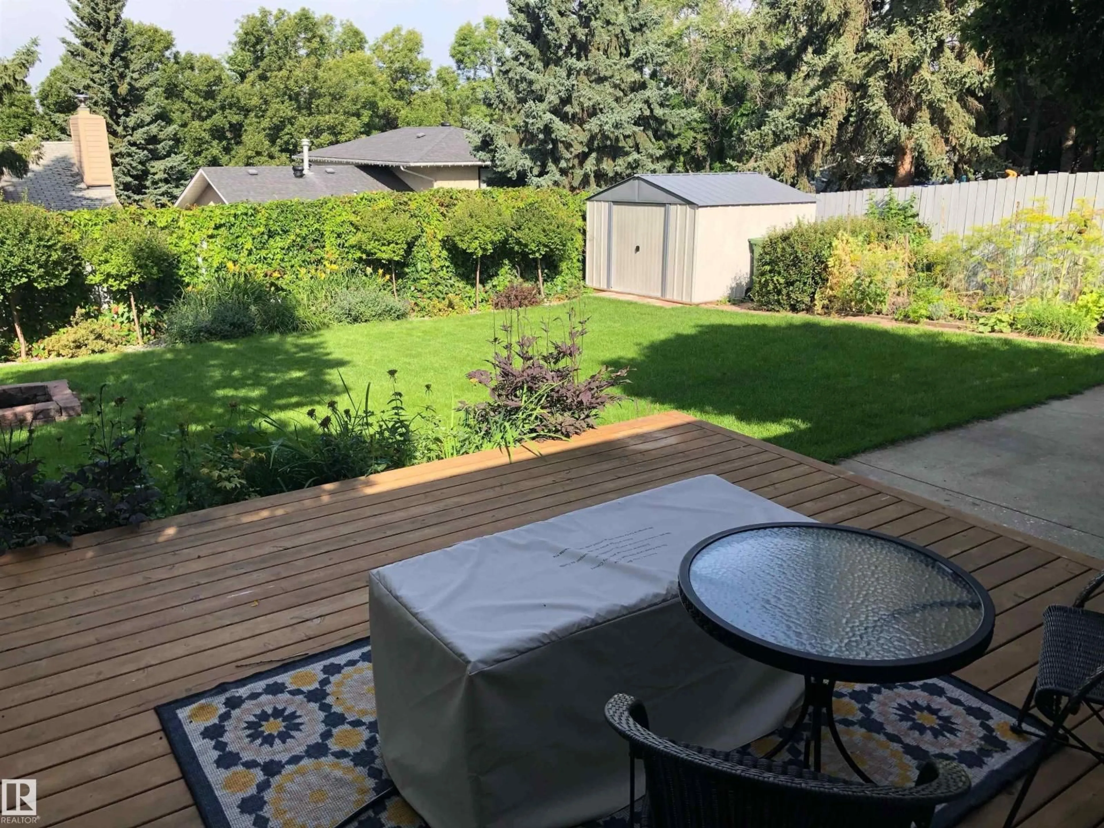 Patio, unknown for 12 BEACON CR, St. Albert Alberta T8N0A3