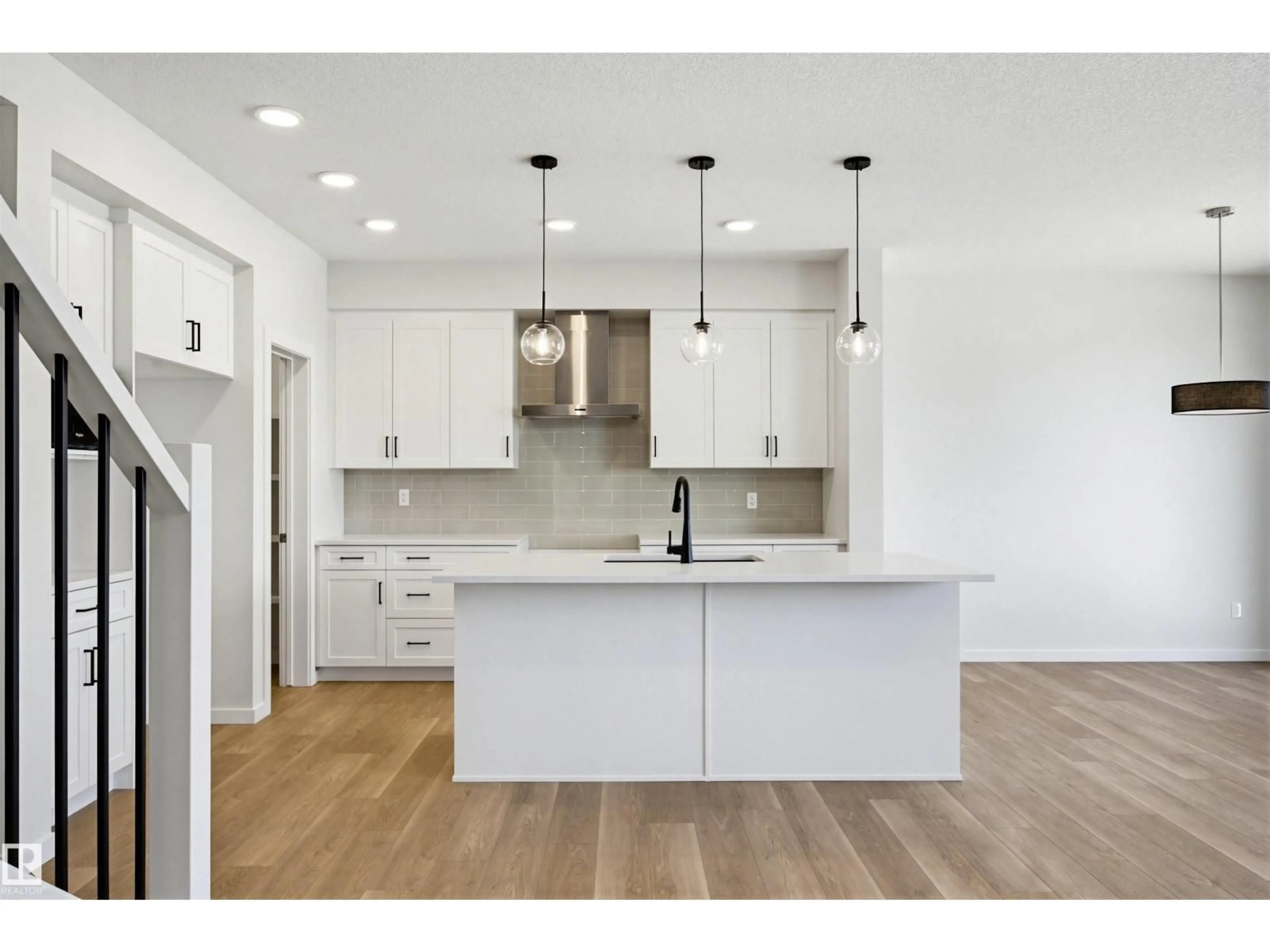 Open concept kitchen, unknown for 147 ROYAL ST, St. Albert Alberta T8N8C9