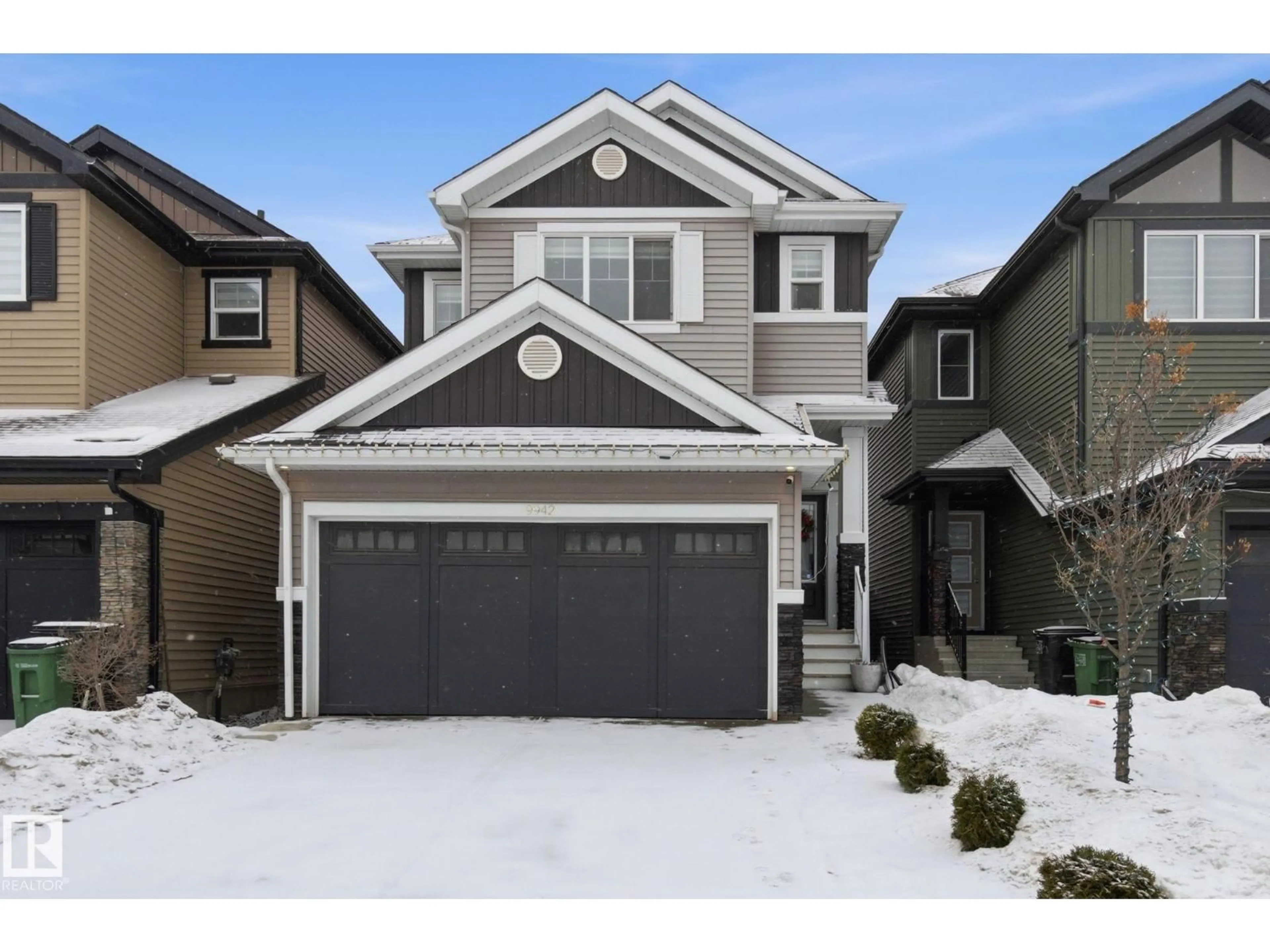 Home with vinyl exterior material, street for NW - 9942 222A ST, Edmonton Alberta T5T7L7