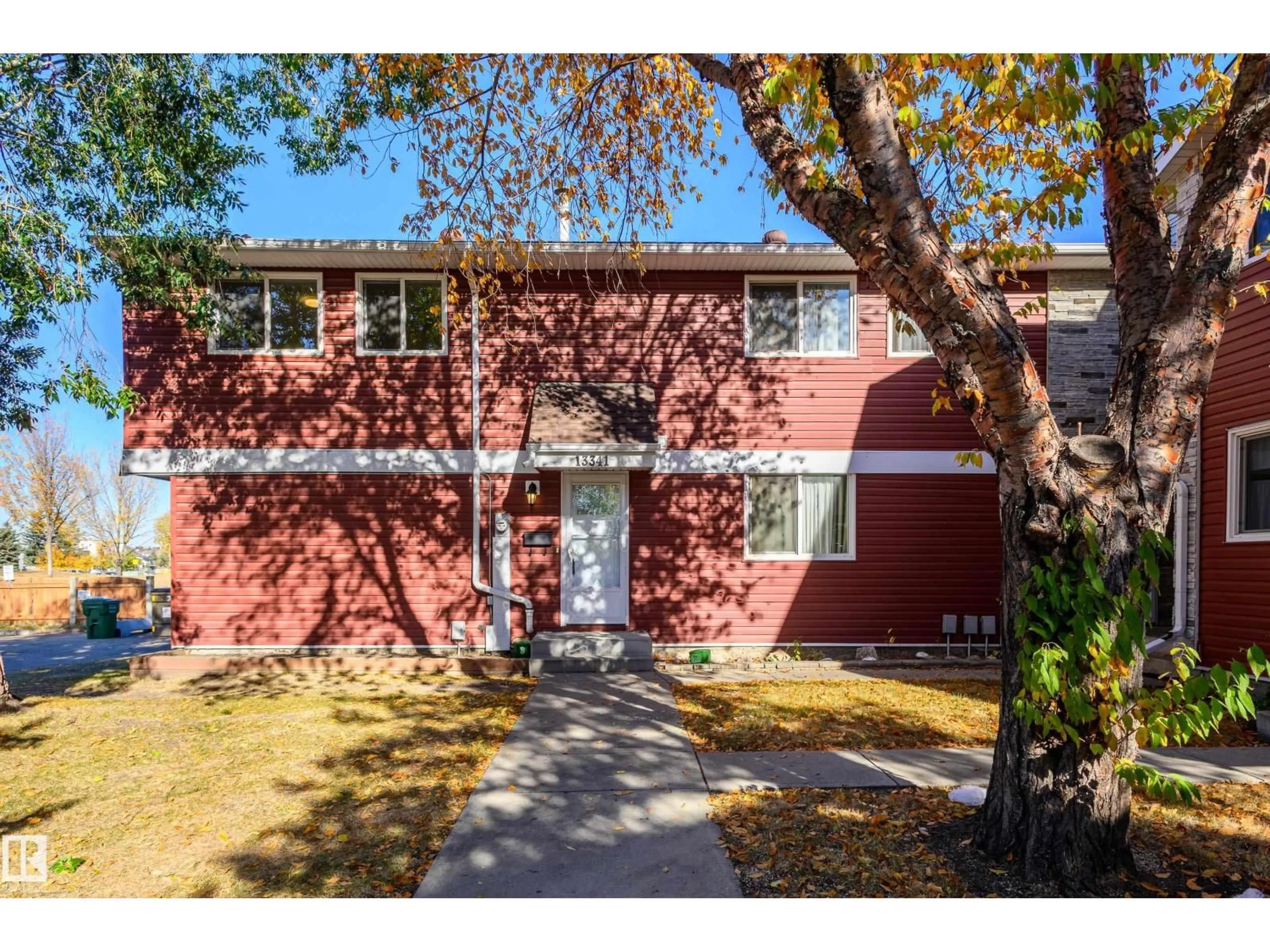 Unknown for 13341 47 ST, Edmonton Alberta T5A1L8