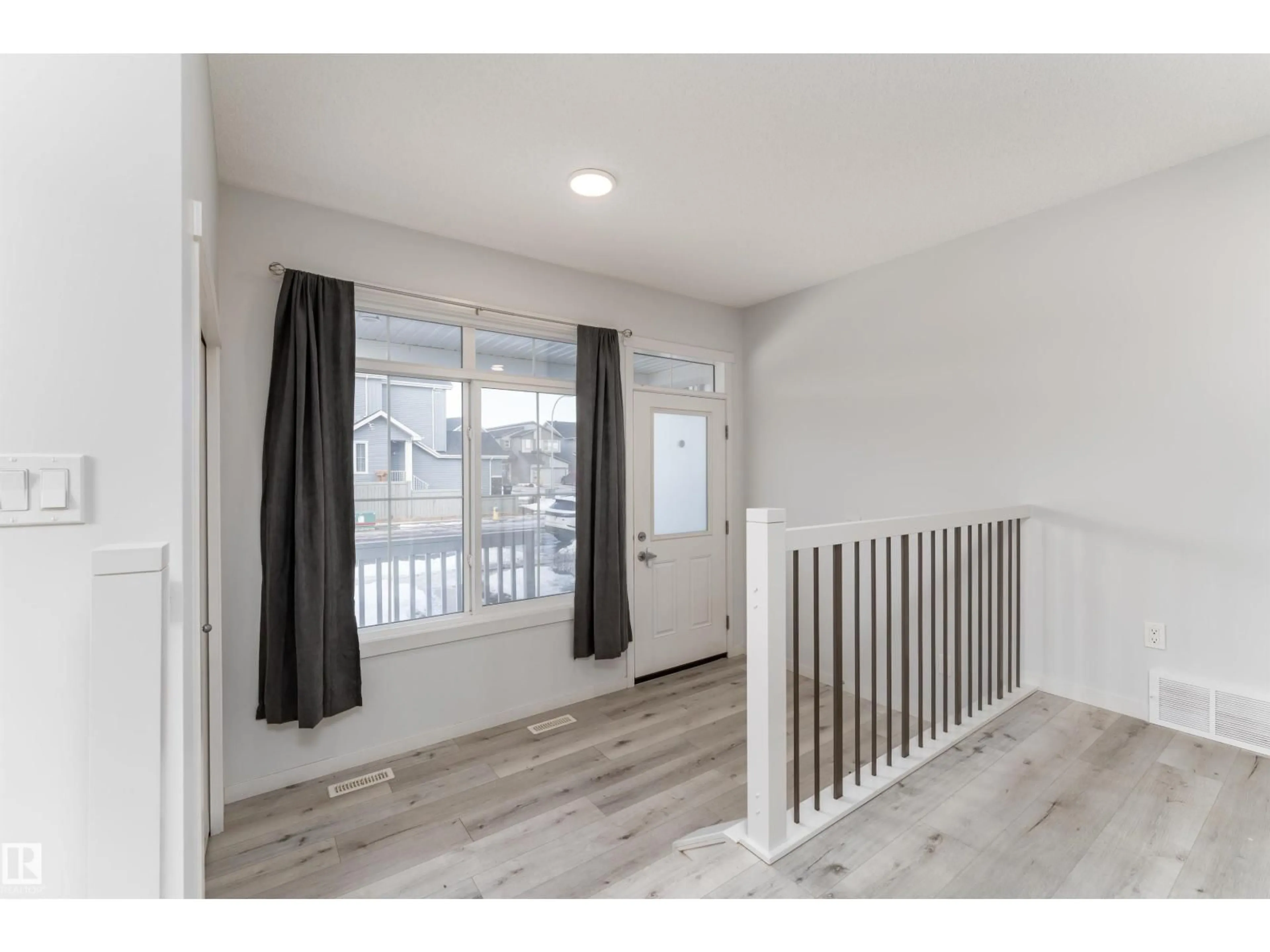 A pic of a room for 22371 93 AV, Edmonton Alberta T5T7L9