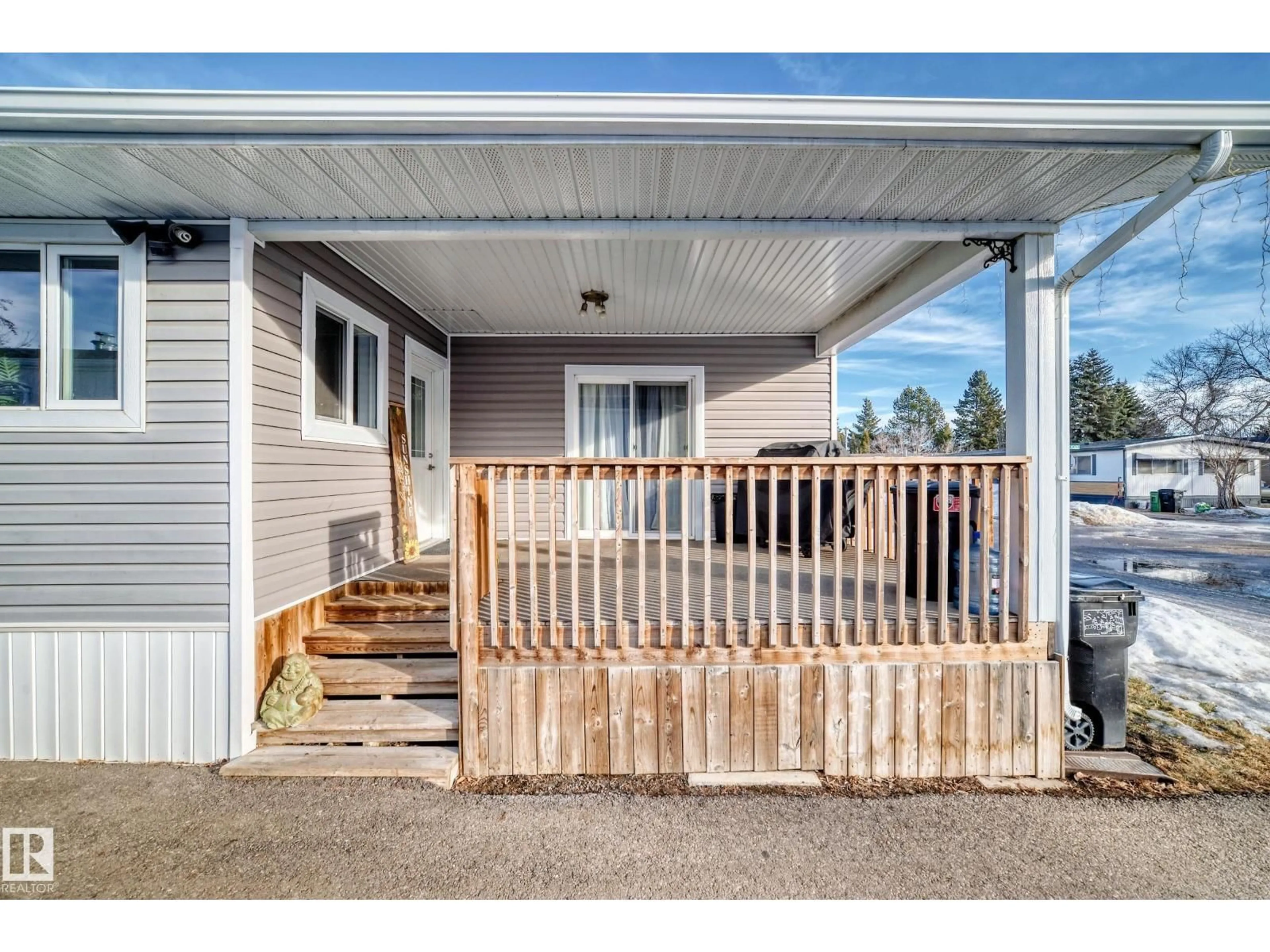 Unknown for NW - 140 WEST VIEW CR, Edmonton Alberta T5S1T5