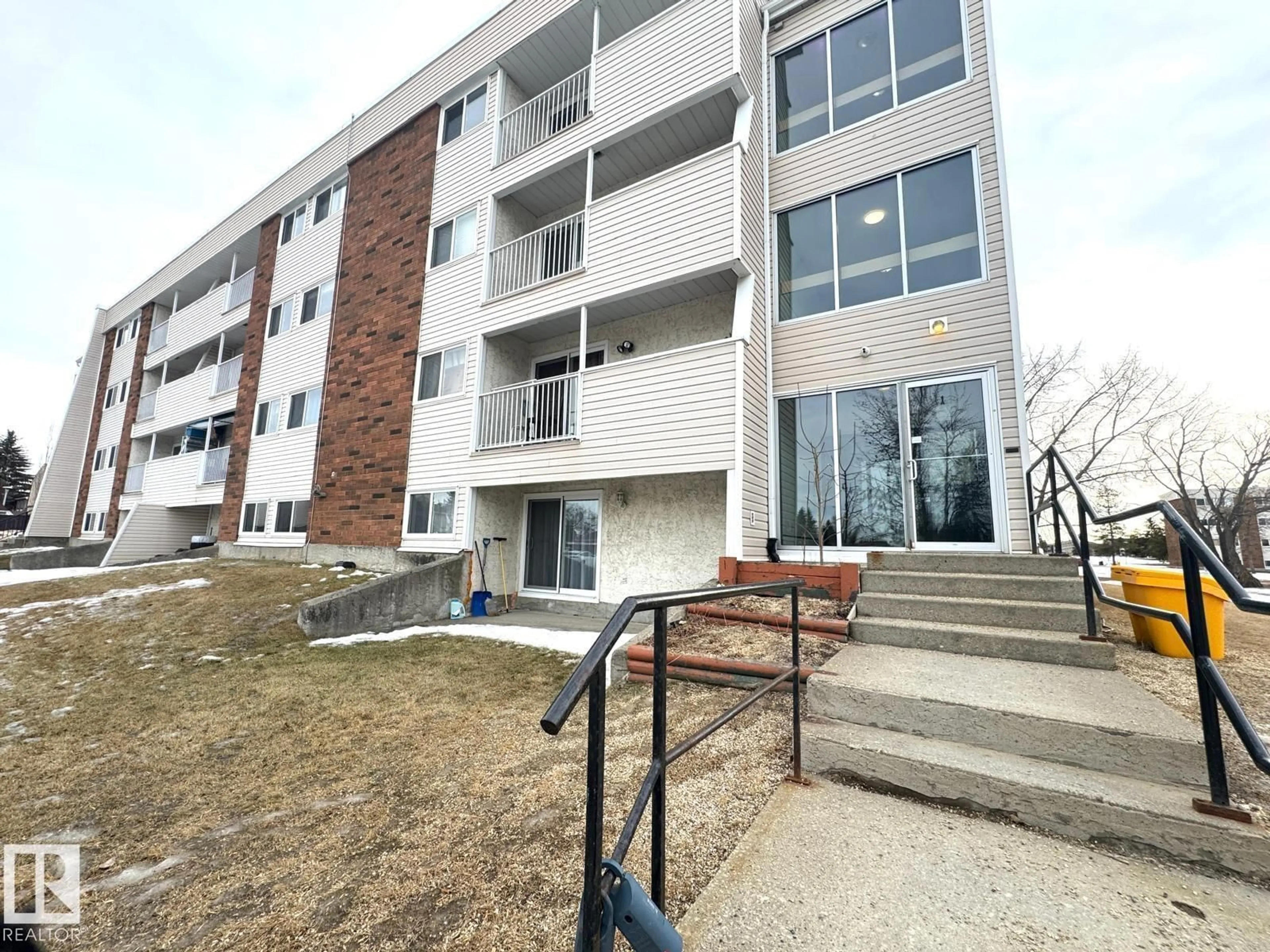 Unknown for B79 - 11245 31 AV, Edmonton Alberta T6J3V5