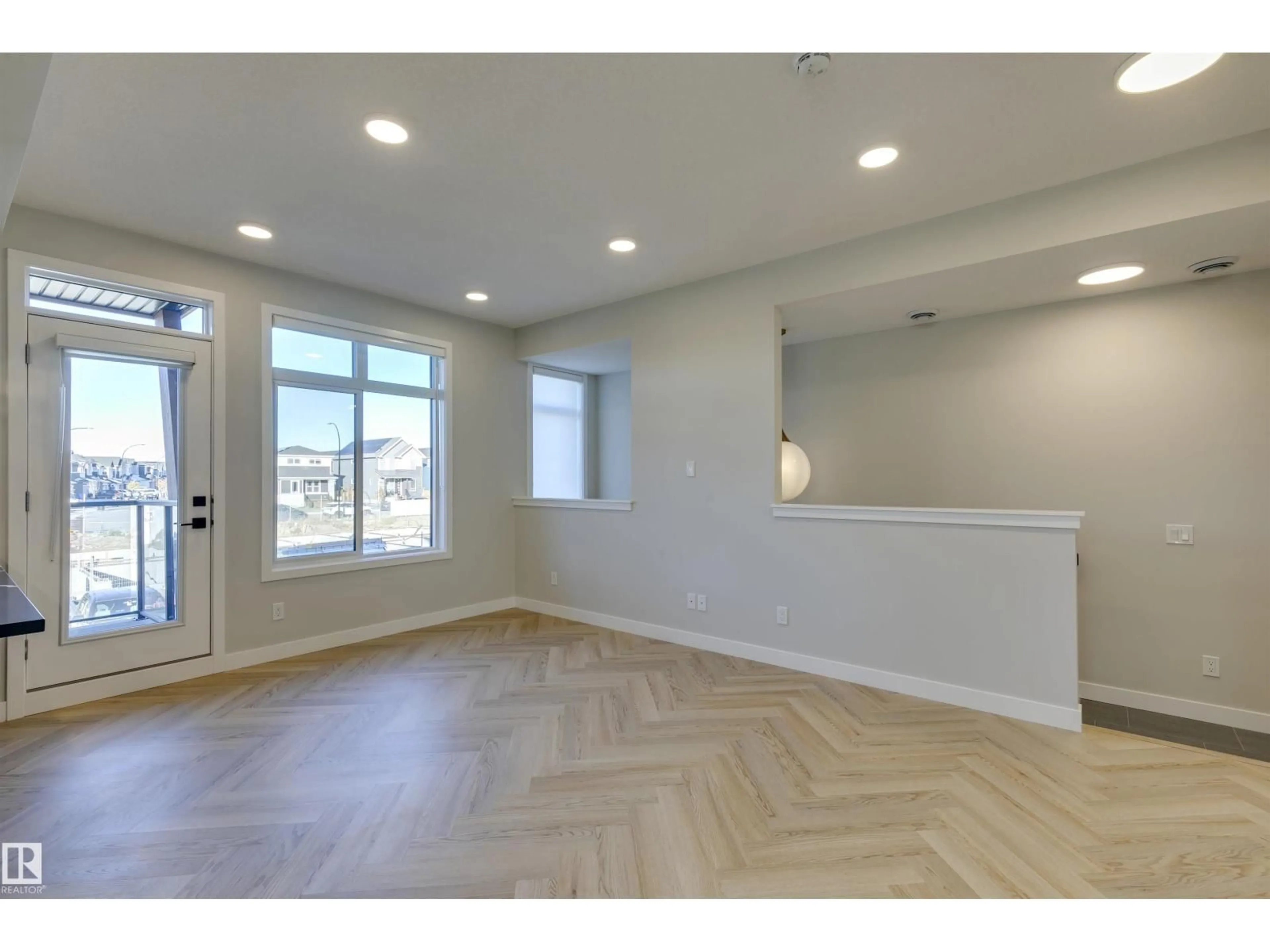 A pic of a room for 20 16231 19 AV SW, Edmonton Alberta T6W5C6