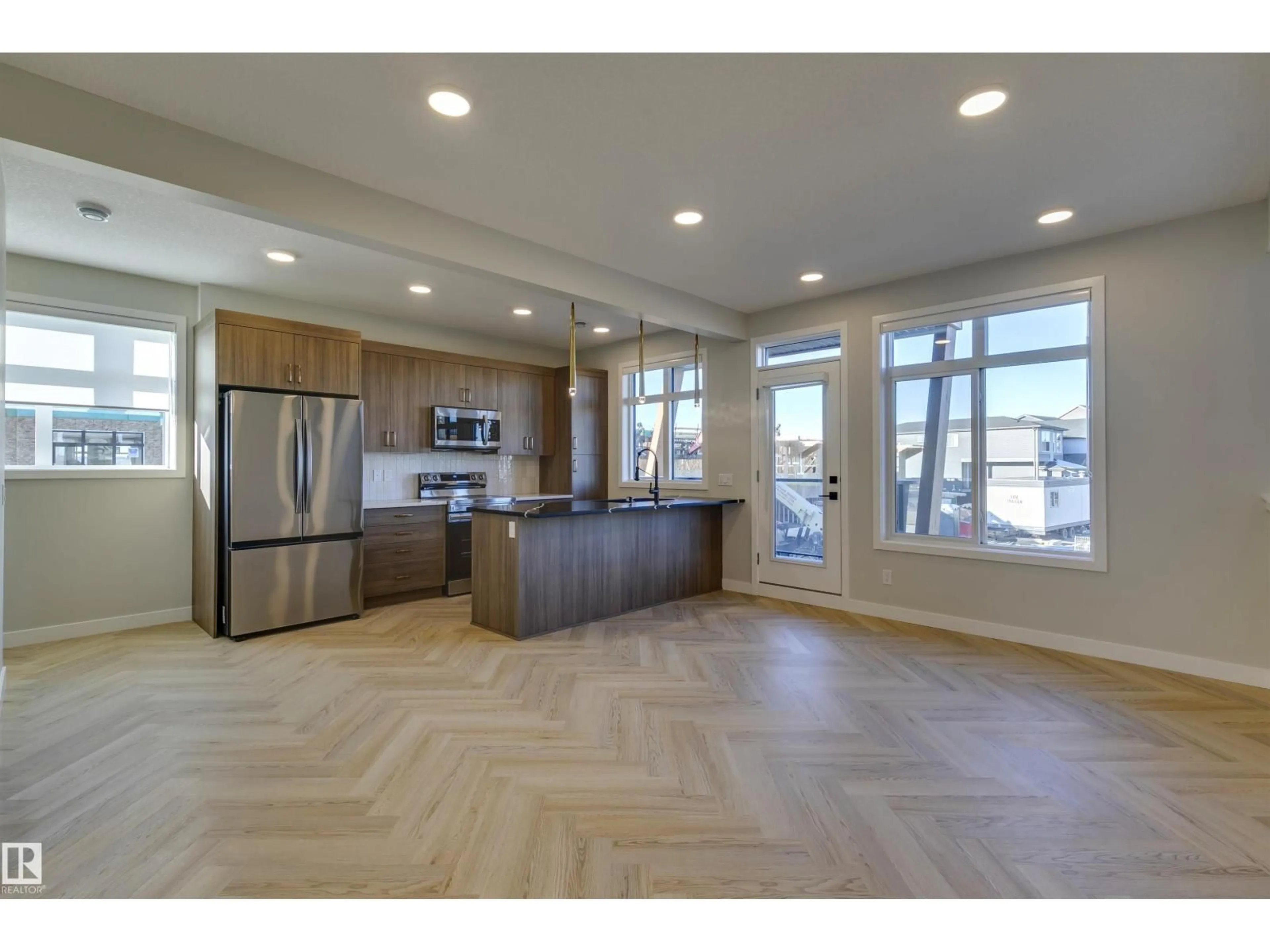 Open concept kitchen, unknown for 20 16231 19 AV SW, Edmonton Alberta T6W5C6