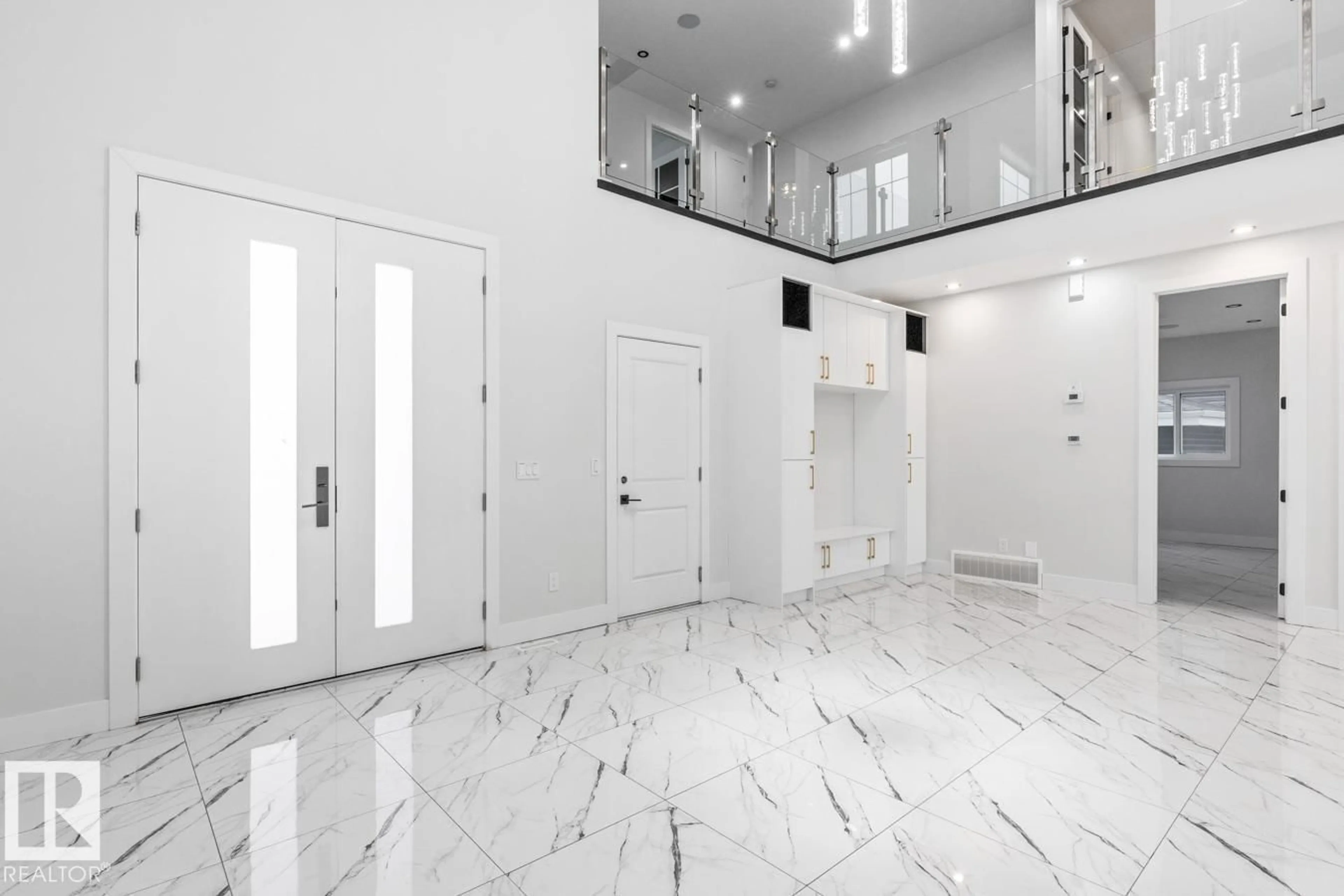 Indoor foyer for 5804 SOLEIL BV, Beaumont Alberta T4X2X9