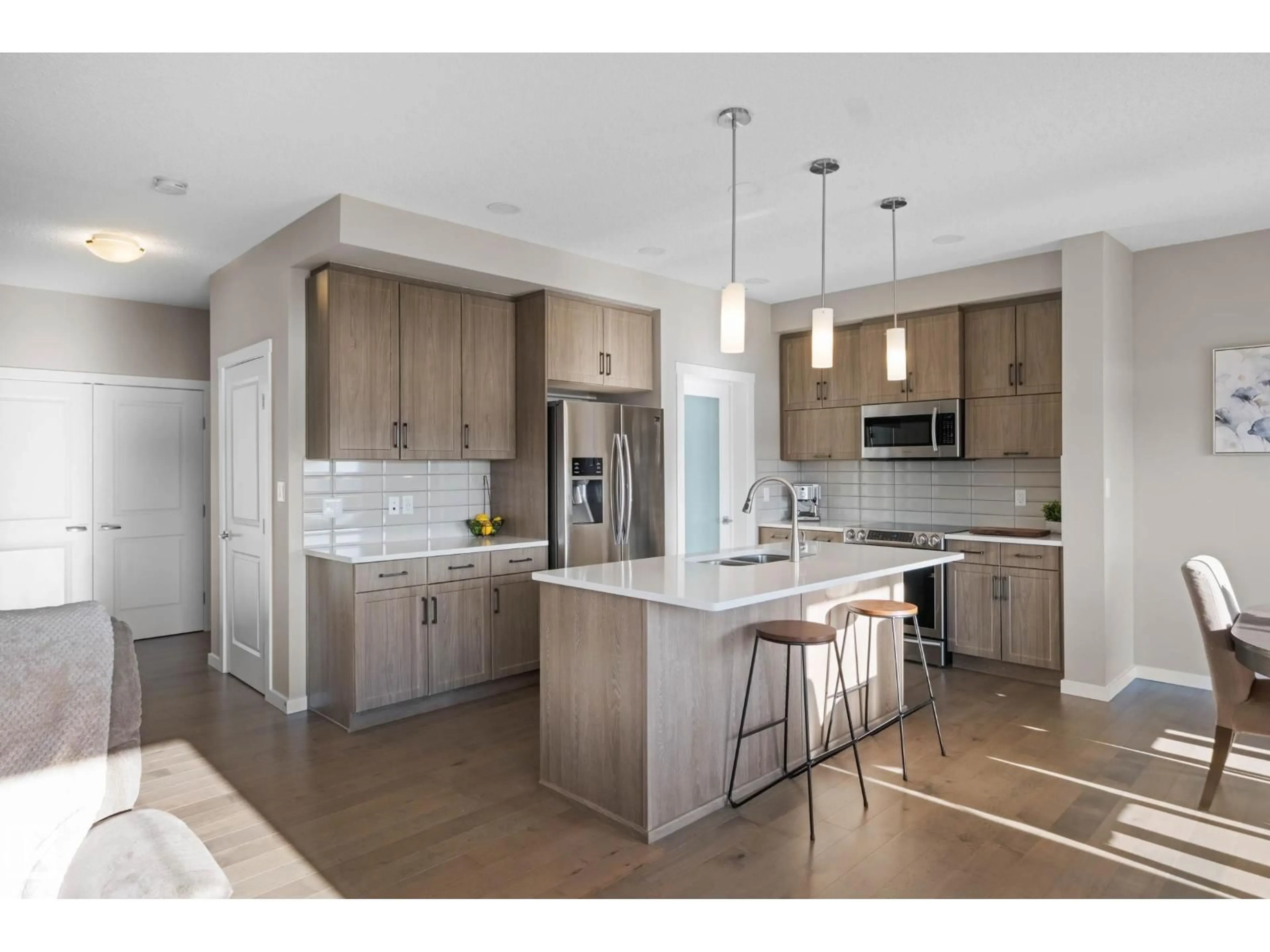 Open concept kitchen, unknown for 3904 5 ST, Edmonton Alberta T6T2G4