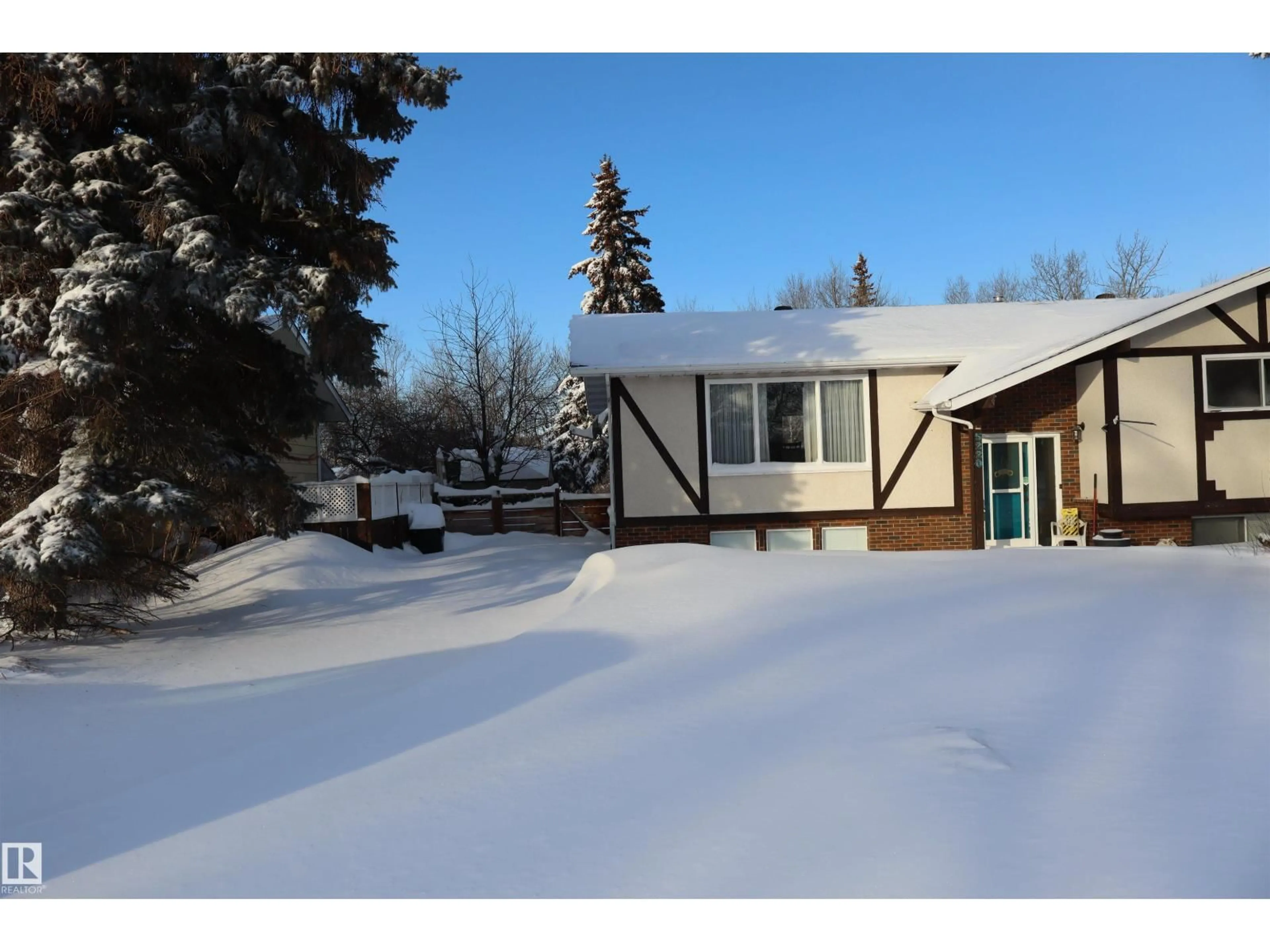 Unknown for 5220 56 STREET, Barrhead Alberta T7N1E5