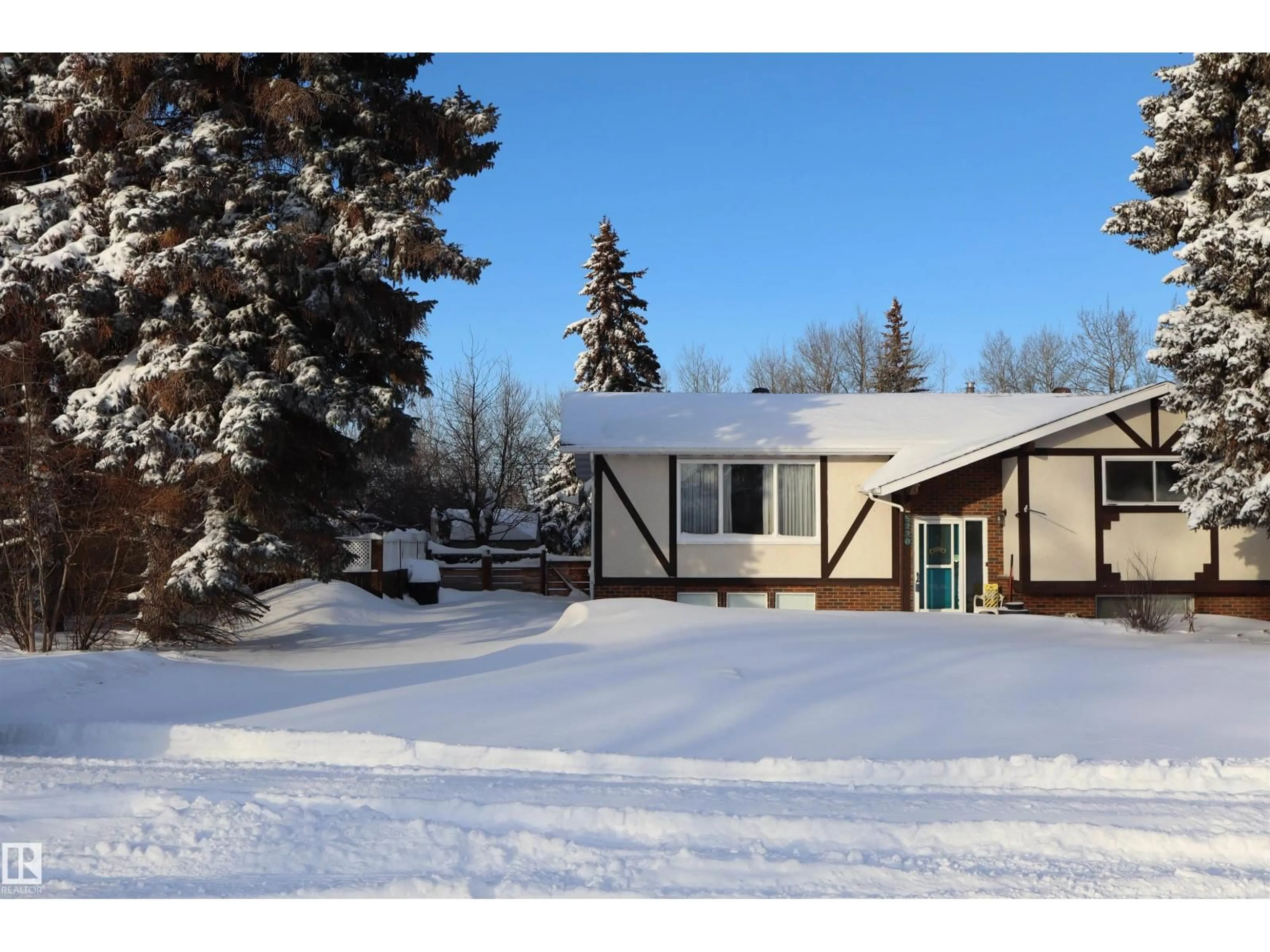 Unknown for 5220 56 STREET, Barrhead Alberta T7N1E5