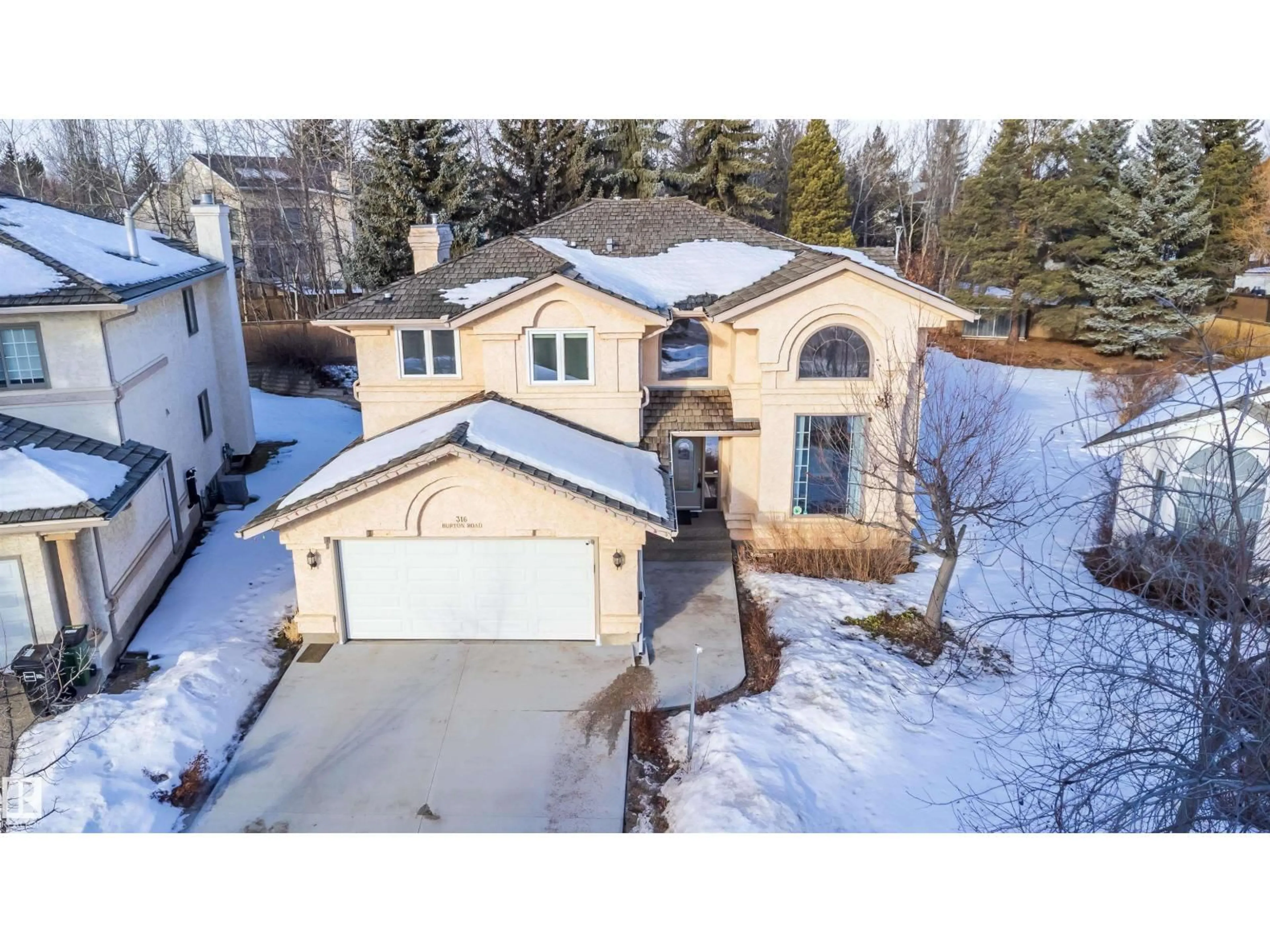 A pic from outside/outdoor area/front of a property/back of a property/a pic from drone, street for 316 BURTON RD, Edmonton Alberta T6R2G7