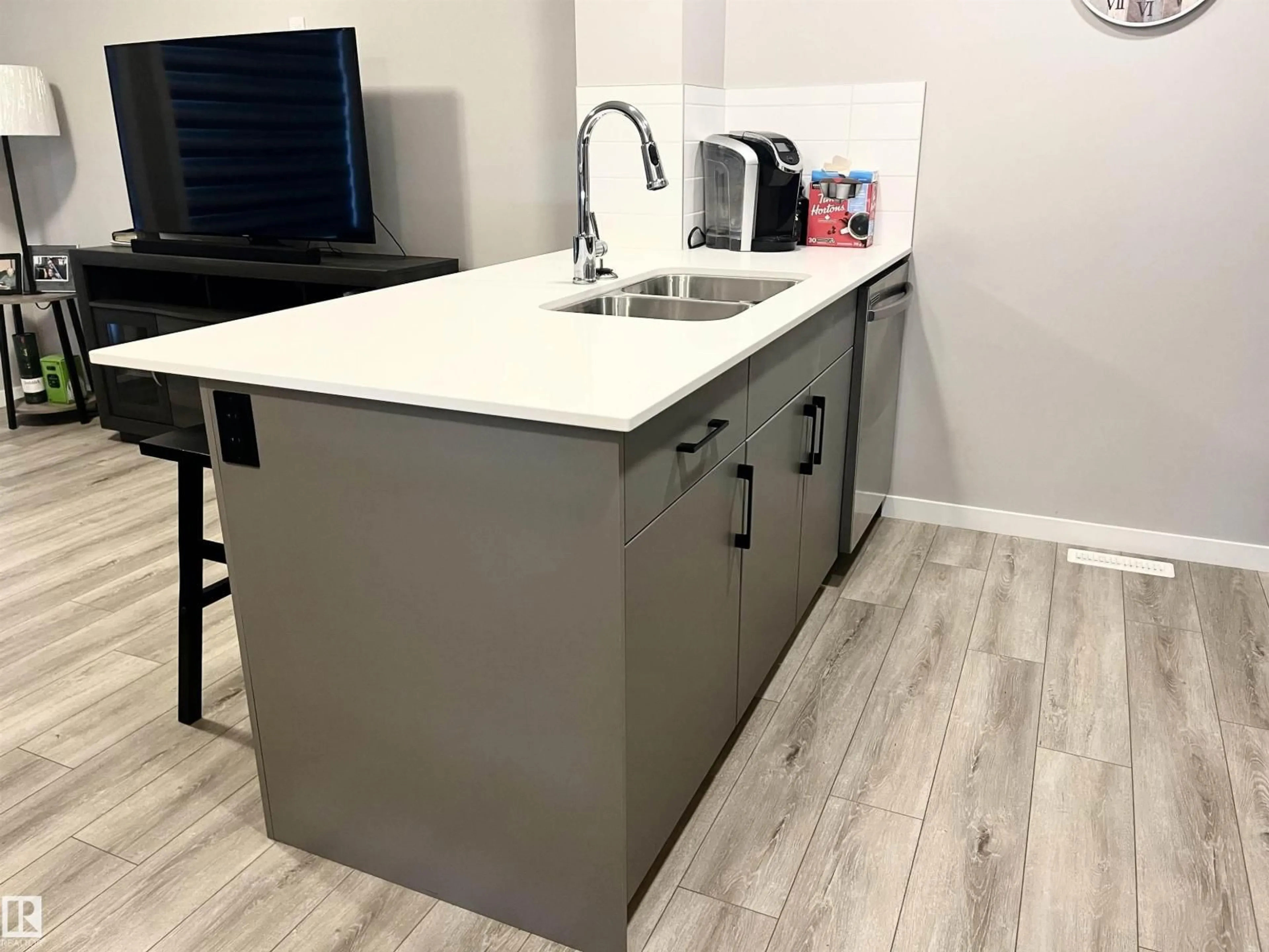 Standard kitchen, unknown for #104 - 50 MCLAUGHLIN DR, Spruce Grove Alberta T7X0E1