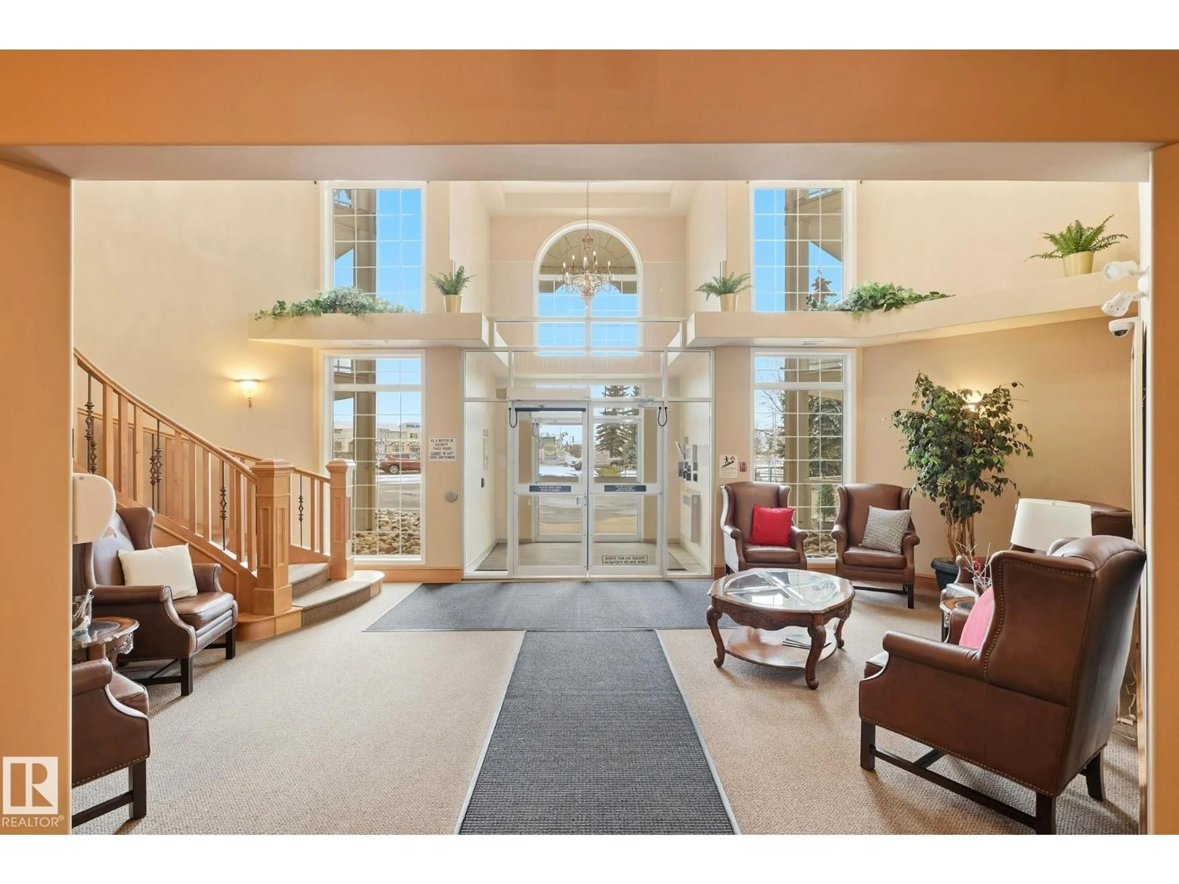Indoor foyer for #261 - 2750 55 ST, Edmonton Alberta T6L7H5