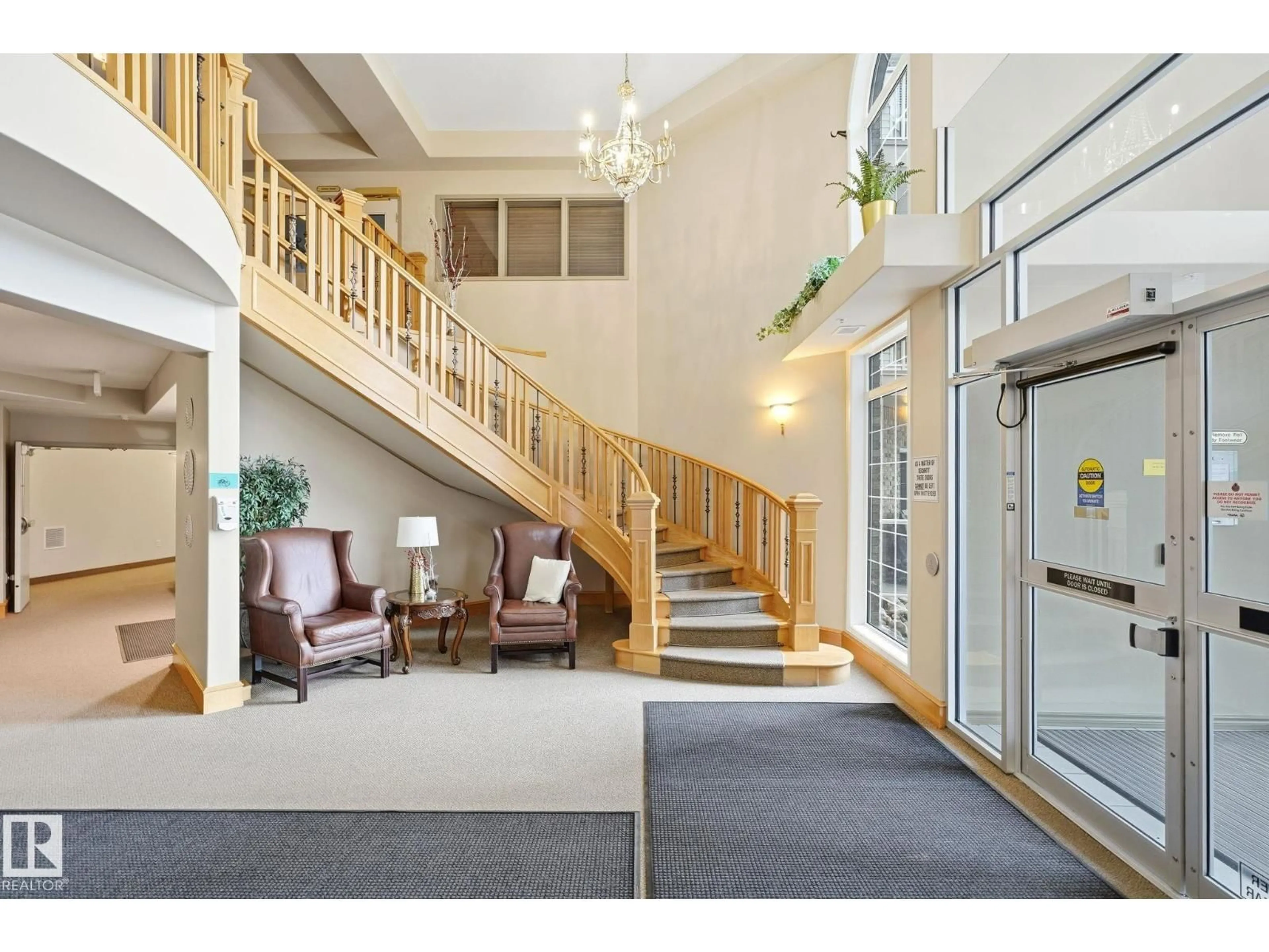 Indoor foyer for #261 - 2750 55 ST, Edmonton Alberta T6L7H5