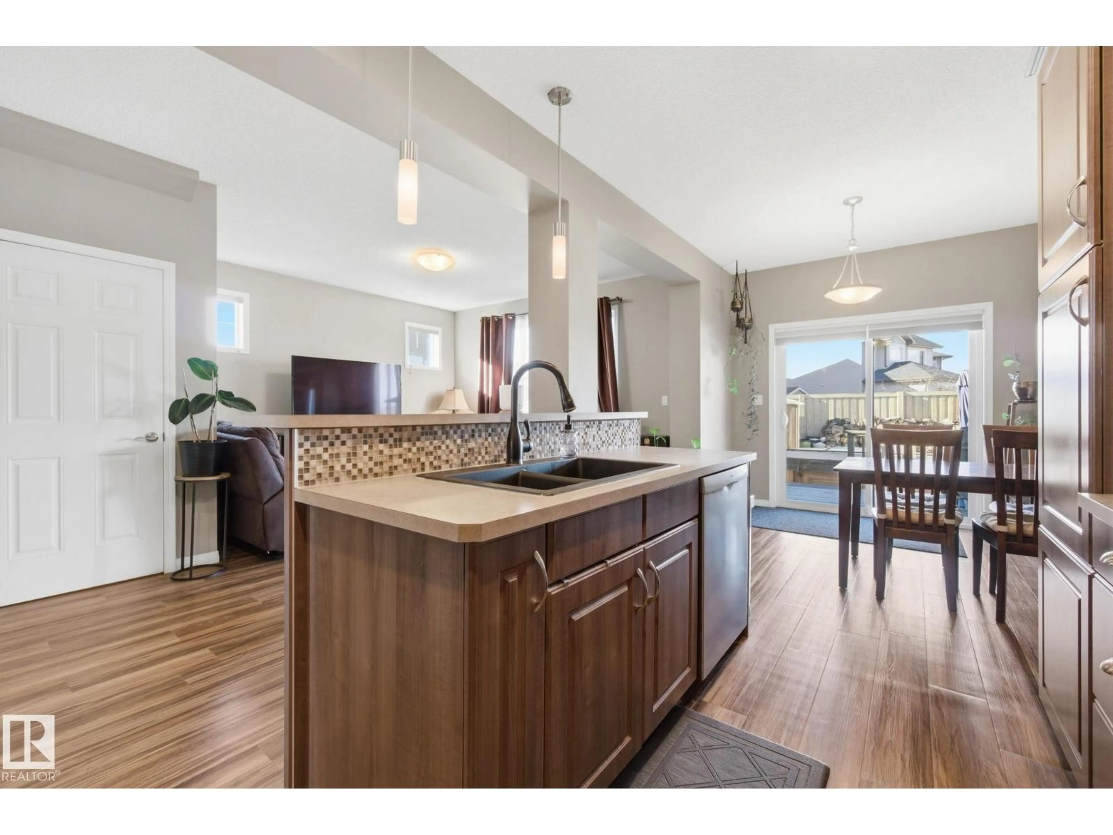 Open concept kitchen, unknown for 3087 ARTHURS CR, Edmonton Alberta T6W2H8