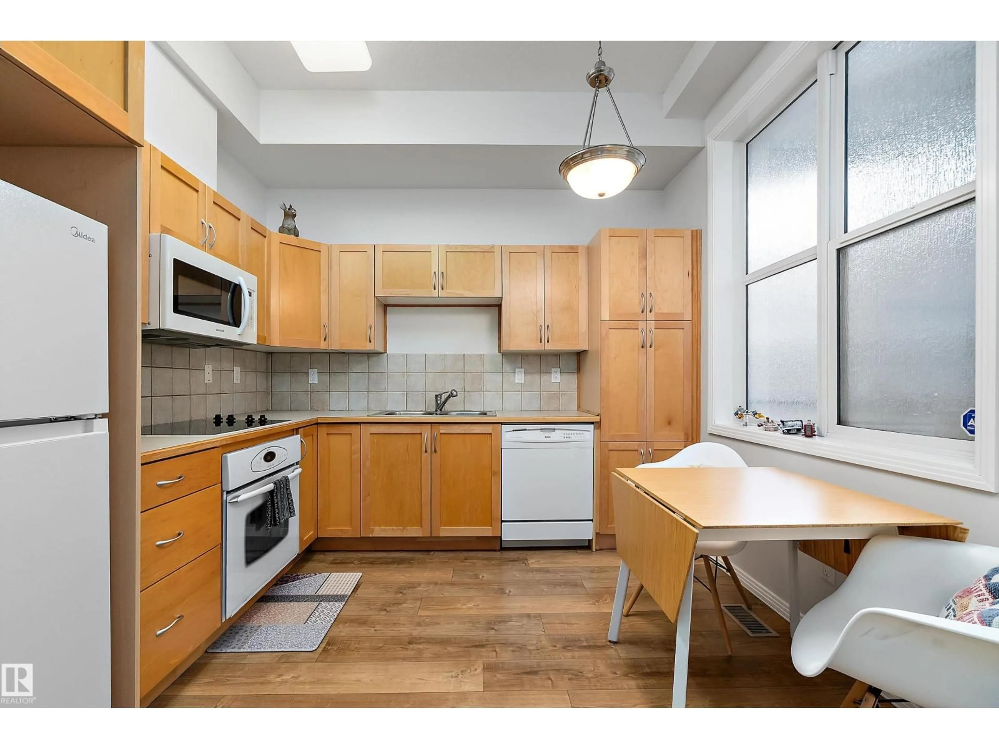 Standard kitchen, unknown for #322 - 10407 122 ST, Edmonton Alberta T5N4C2