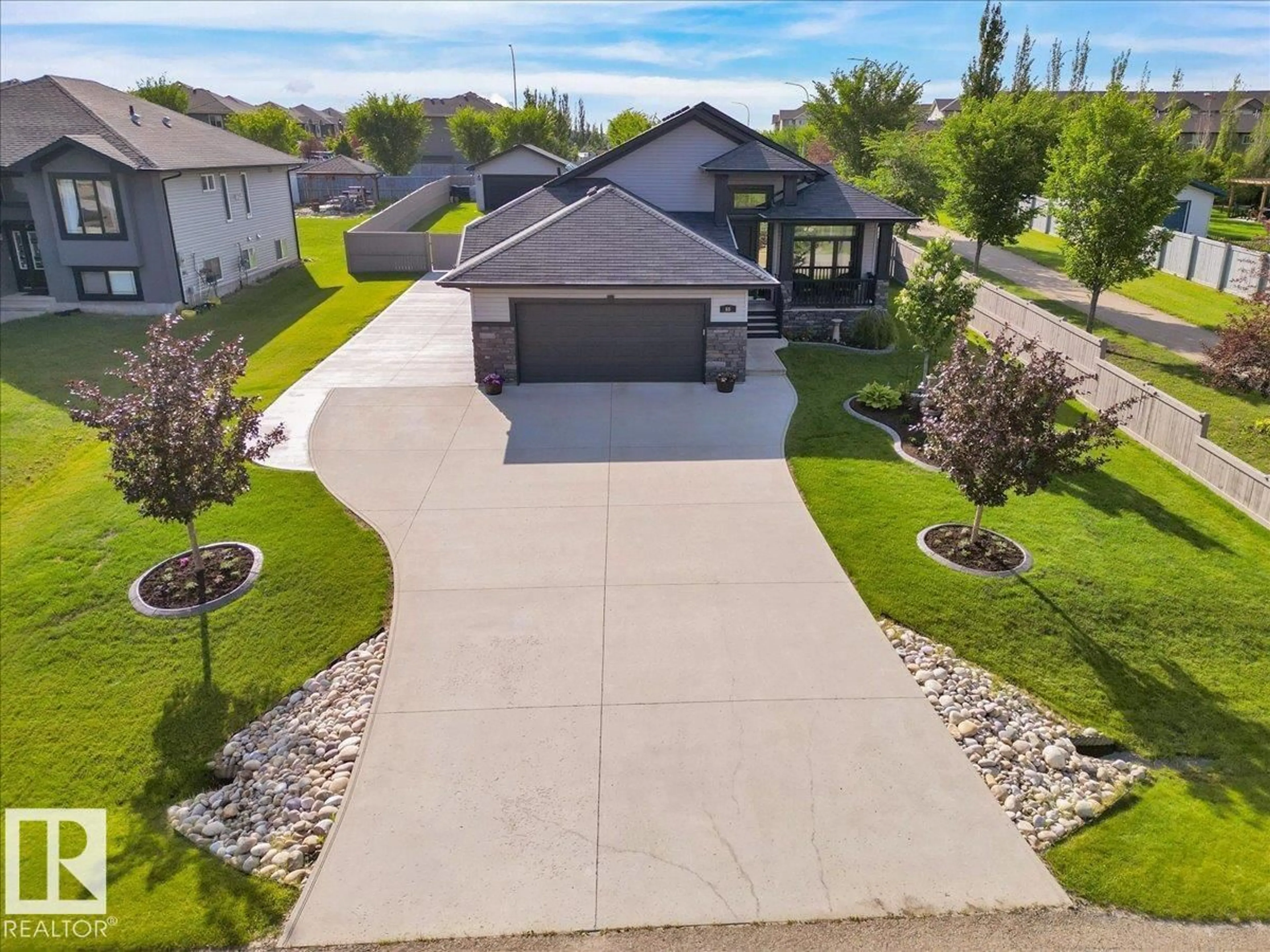 A pic from outside/outdoor area/front of a property/back of a property/a pic from drone, street for 66 GREENFIELD WD, Fort Saskatchewan Alberta T8L0P1