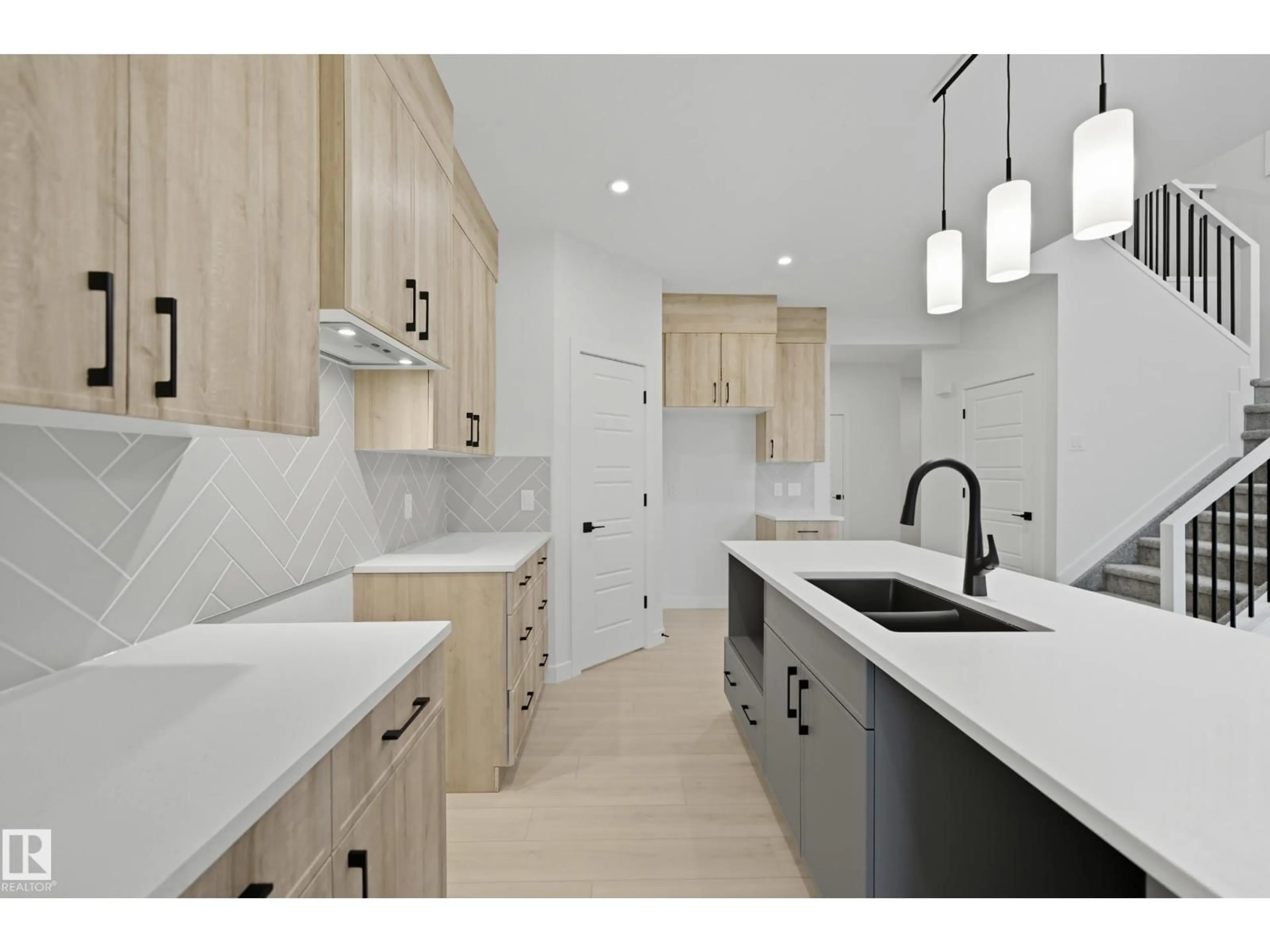 Unknown for 37 GABLE CM, Spruce Grove Alberta T7X4E6