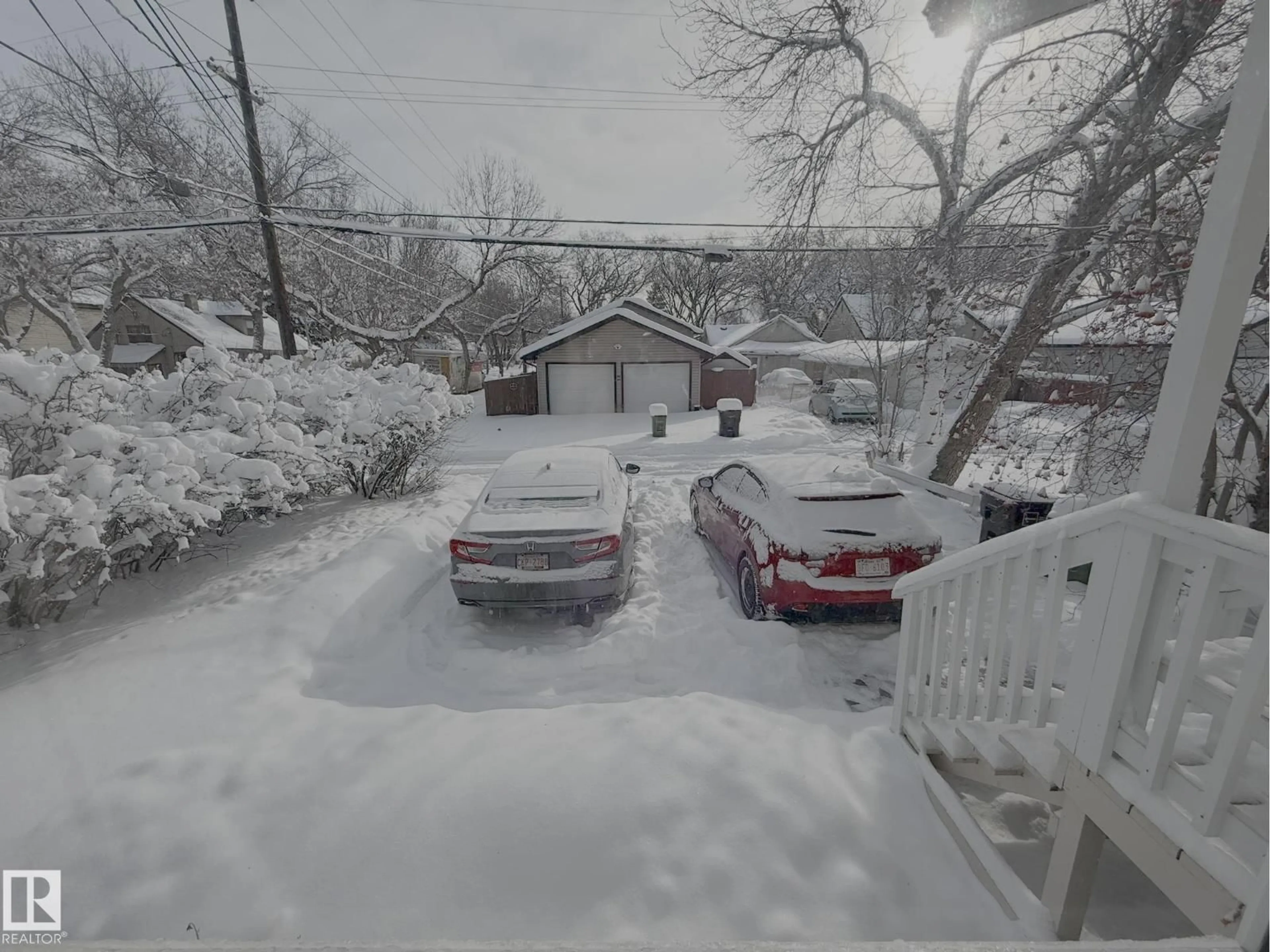 A pic from outside/outdoor area/front of a property/back of a property/a pic from drone, street for 9515B 120 AV, Edmonton Alberta T5G3J1