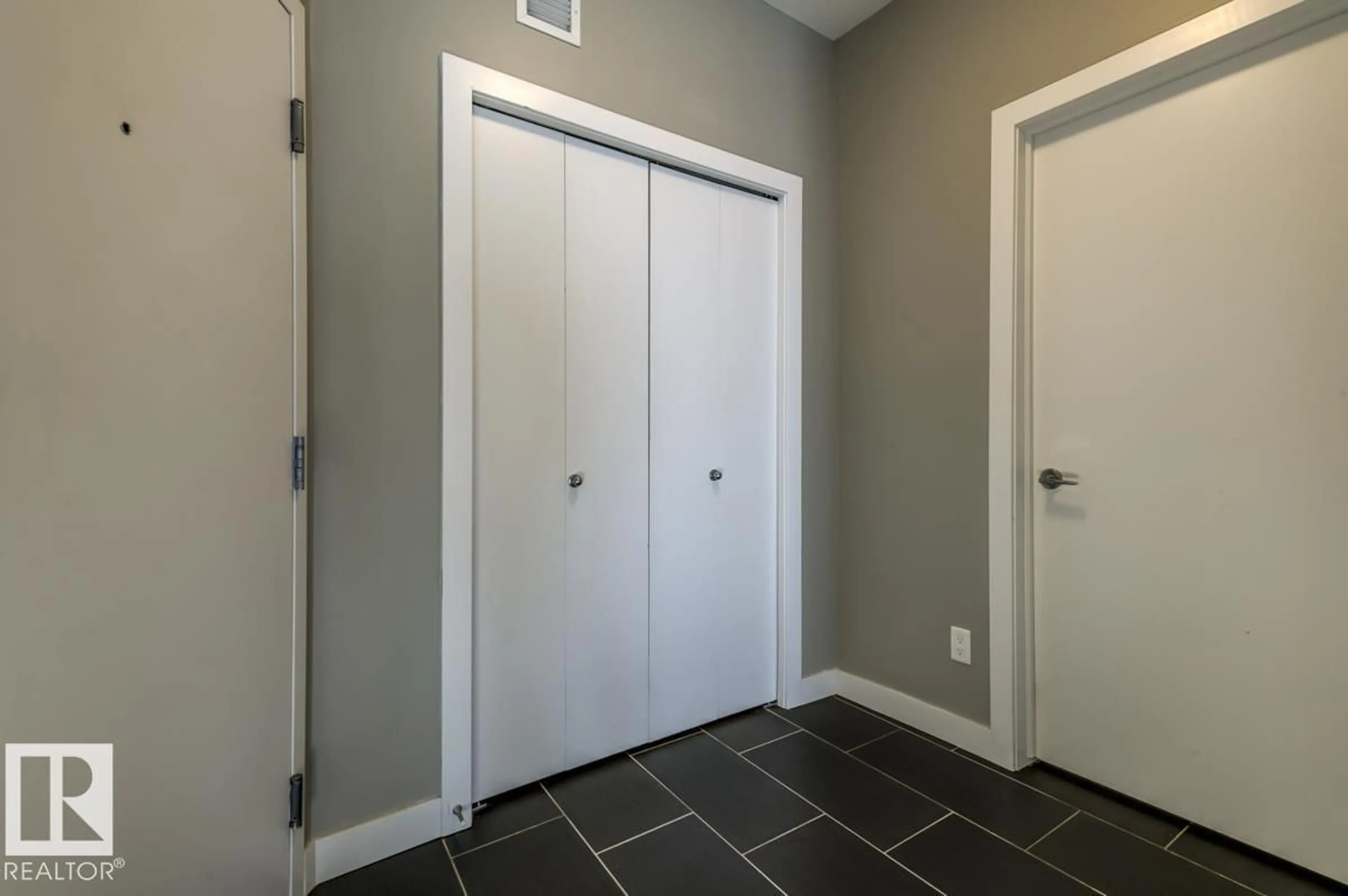 Indoor entryway for #412 - 10611 117 ST, Edmonton Alberta T5H0G6