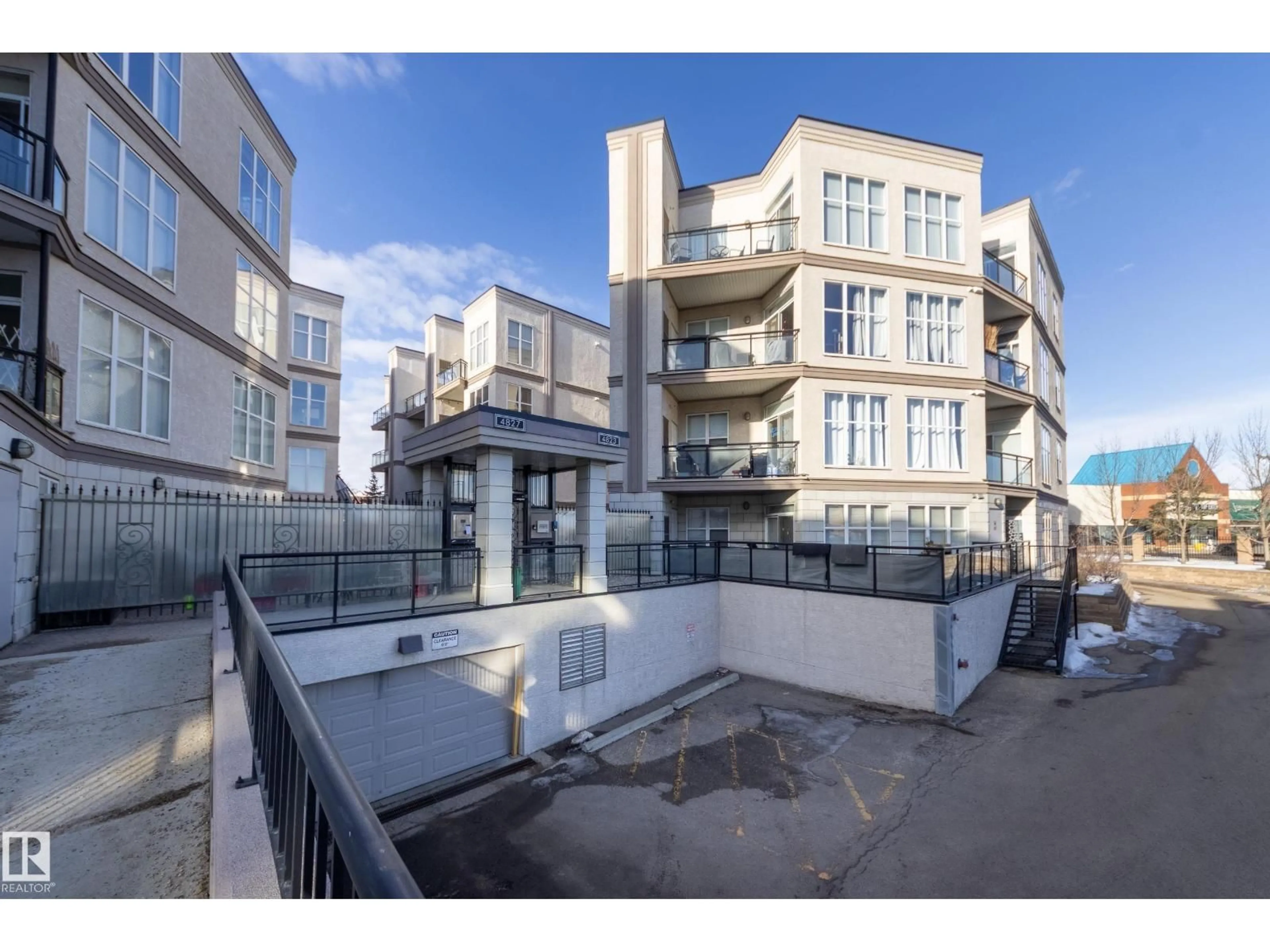 A pic from outside/outdoor area/front of a property/back of a property/a pic from drone, building for #162 - 4823 104A ST NW, Edmonton Alberta T6H0R5